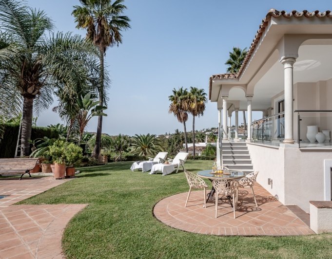HERMOSA Y ESPACIOSA VILLA CON VISTAS AL CAMPO DE GOLF