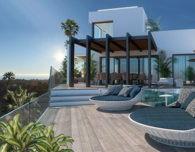 V-22 - Hermosa villa en Elviria con vistas al mar que enamoran.