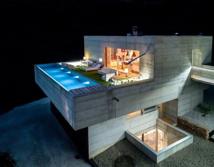 LUXURY CONTEMPORARY VILLA WITH MINIMALIST DESIGN IN THE VALTOCADO URBANIZATION, MIJAS