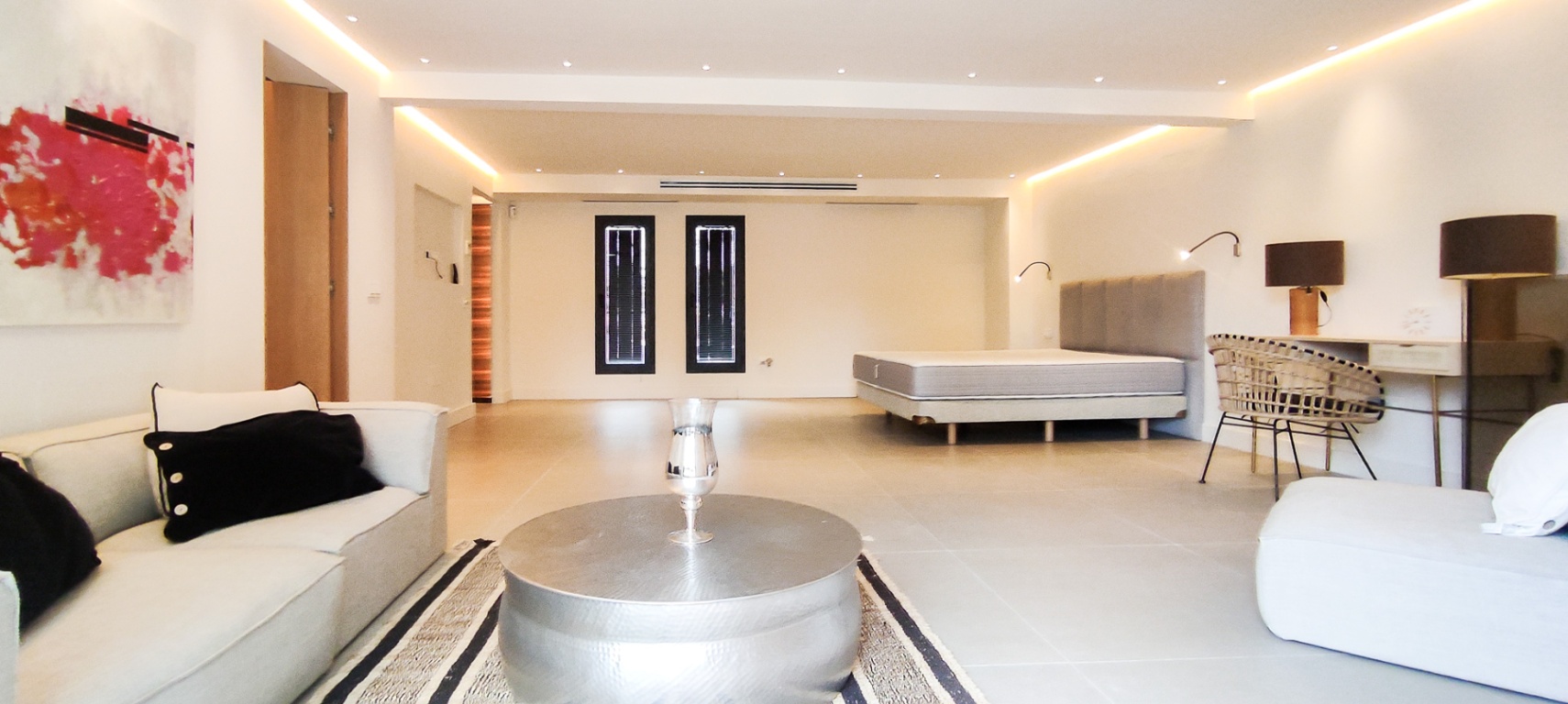 INCREIBLE VILLA MODERNA A POCA DISTANCIA DE LAS MEJORES PLAYAS DE MARBELLA ESTE