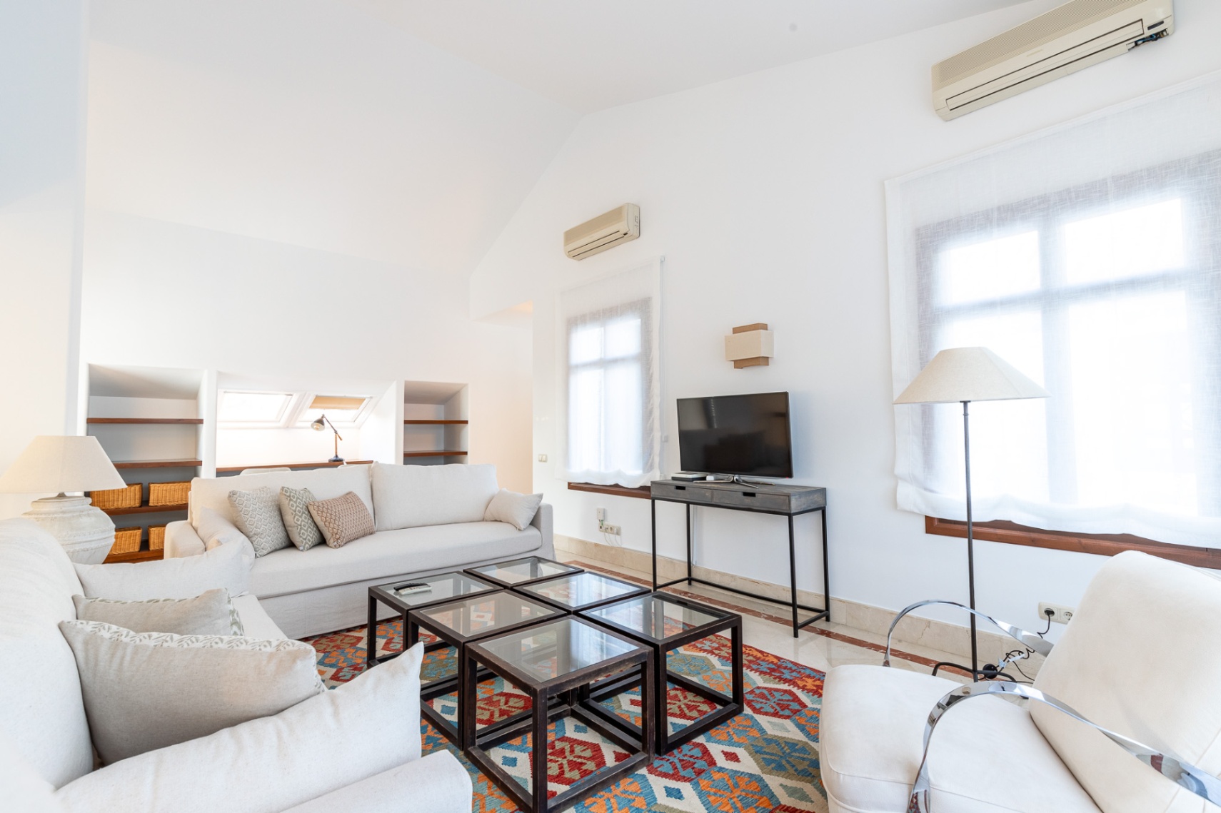 Nuevo lanzamiento al mercado de esta pintoresca villa en el centro del campo de golf de Guadalmina