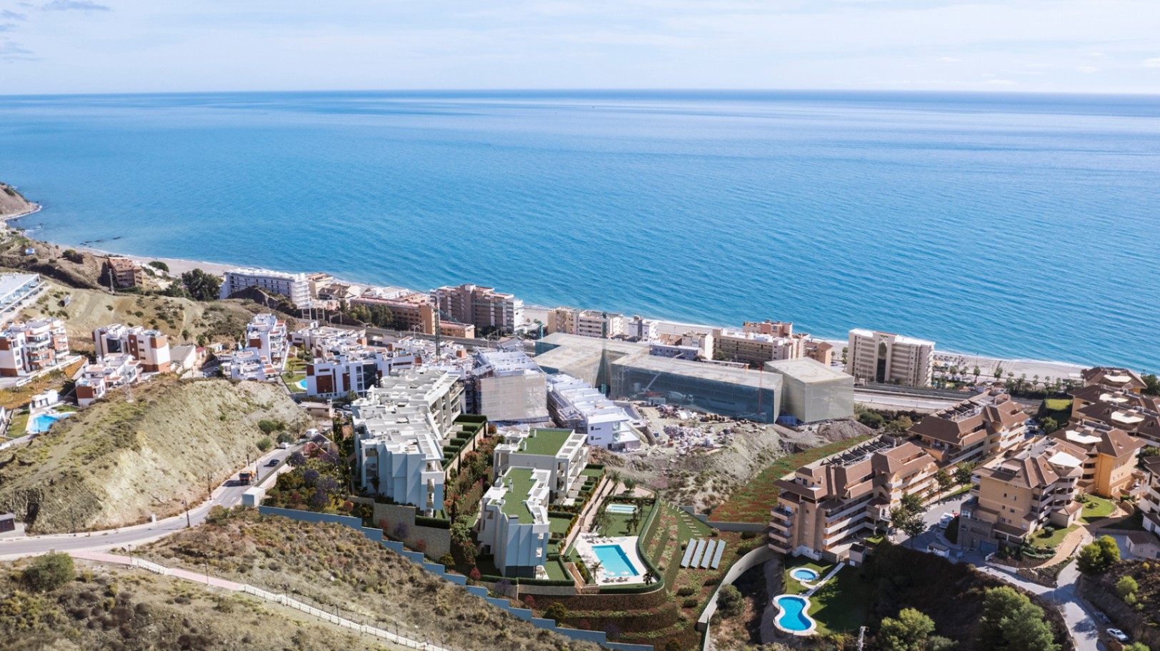 SISTA ENHETERNA NYTT PÅ MARKNADEN av nybyggda lägenheter med 2 och 3 sovrum i Fuengirola med havsutsikt!