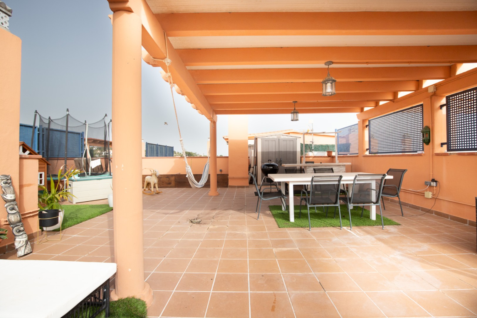 Ático Dúplex Exclusivo con Vistas Panorámicas al Mar, Montaña y Campo – Marbella Este (Elviria - El Rosario)