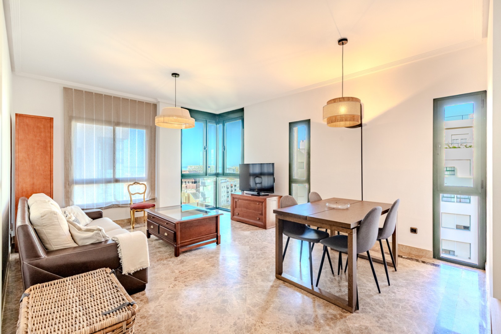 mabella center - Exclusivo apartamento con vistas al mar en el corazón de Marbella – Ricardo Soriano