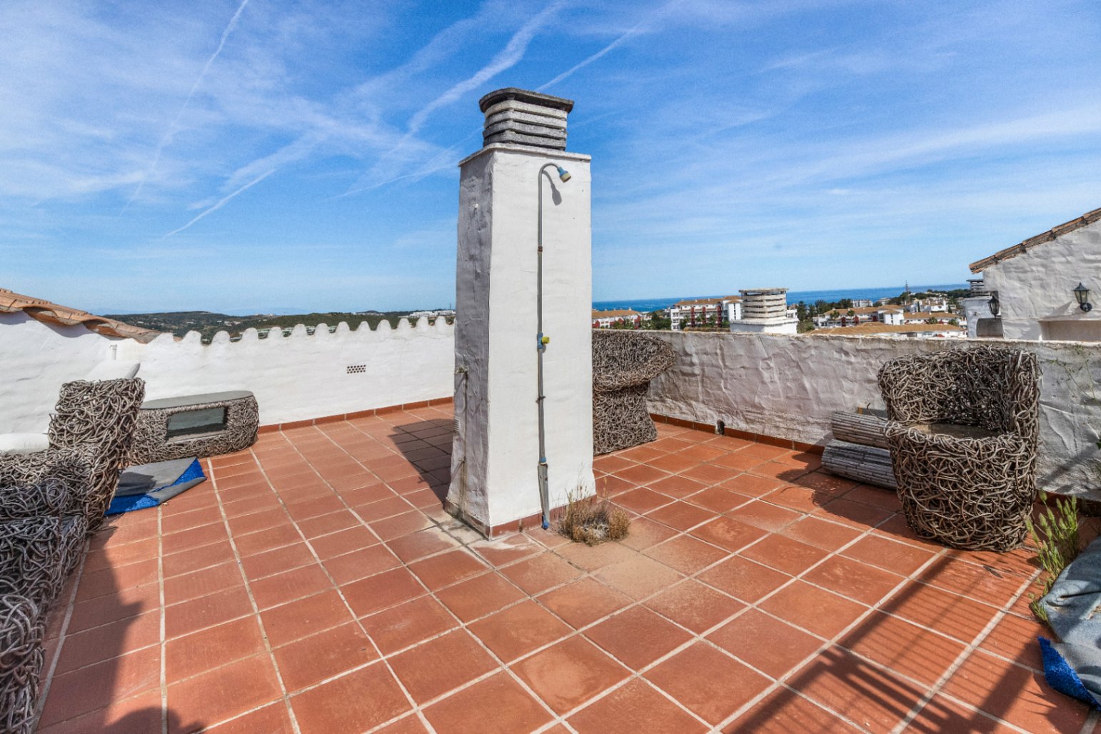 Penthouse with Private Solarium and Panoramic Sea Views in Riviera del Sol