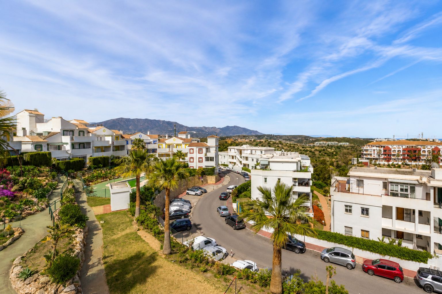 Ático con Solárium Privado y Vistas Panorámicas AL MAR en Riviera del Sol