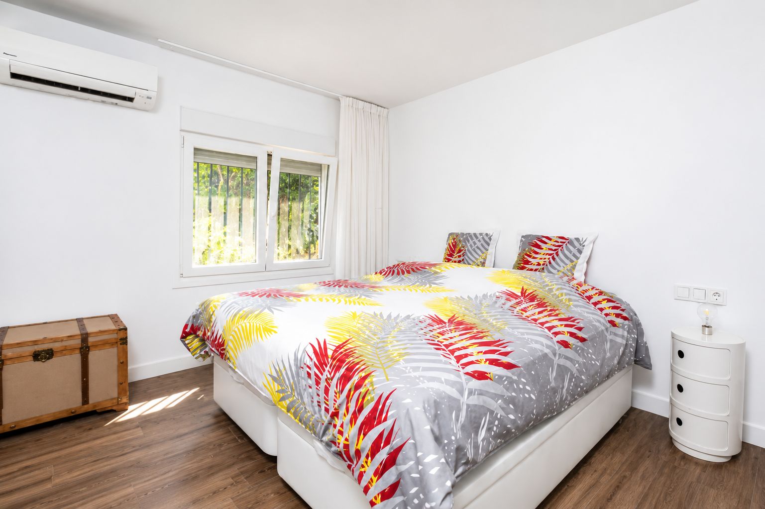 Villa with great potential just 50 meters from the golf course in Guadalmina.