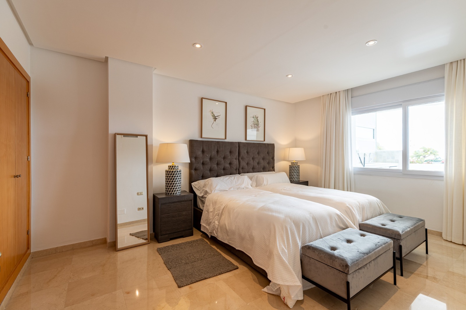 Exclusivo ático a la venta con las mejores vistas al mar en primera linea de playa!