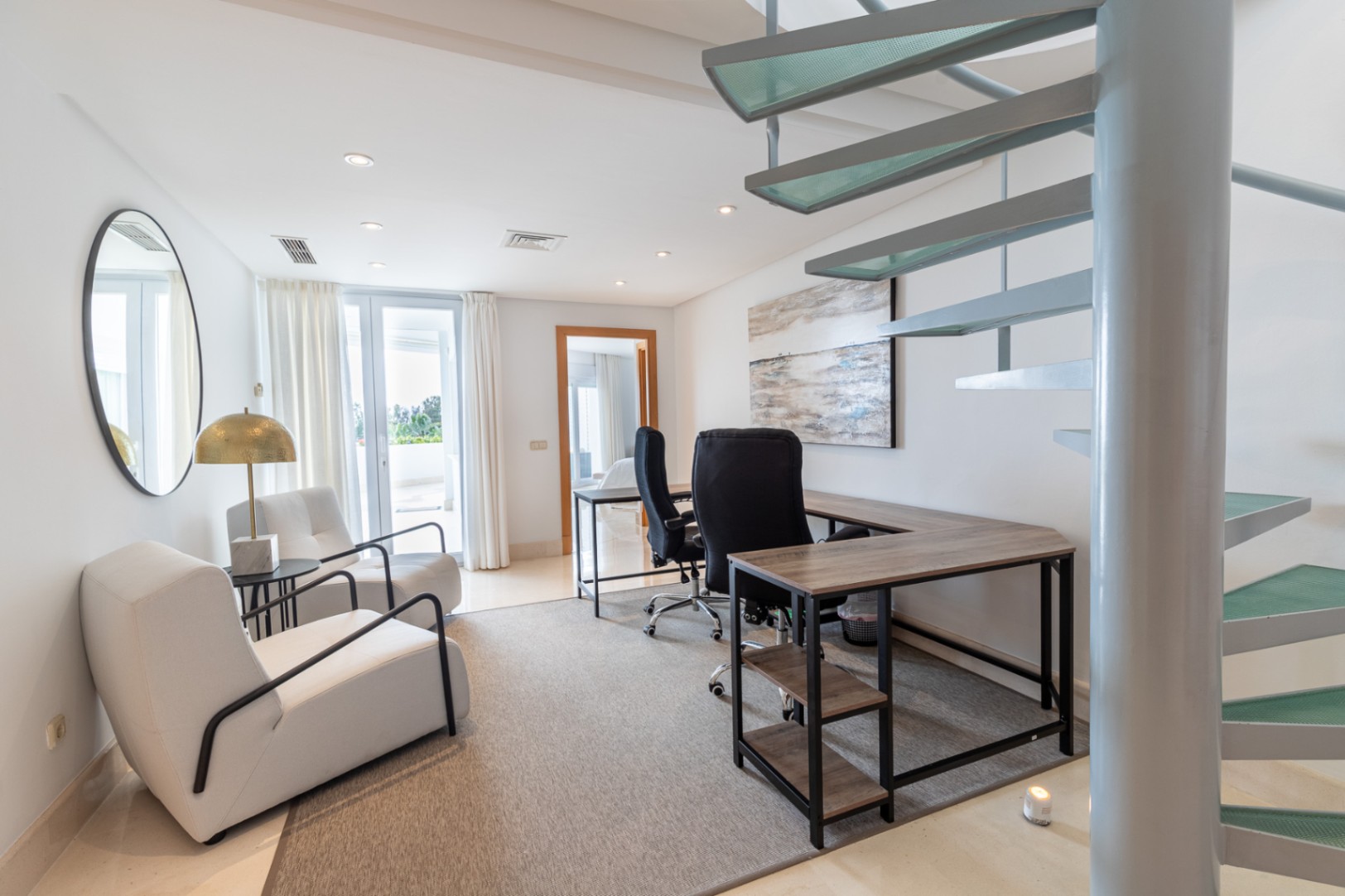 El mejor atico duplex con piscina privada en primera linea de playa en guadalmina baja