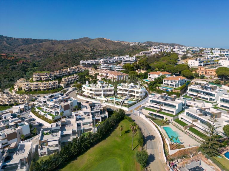 Magiskt, exklusivt och modernt komplex med havsutsikt och privat pool i Marbella