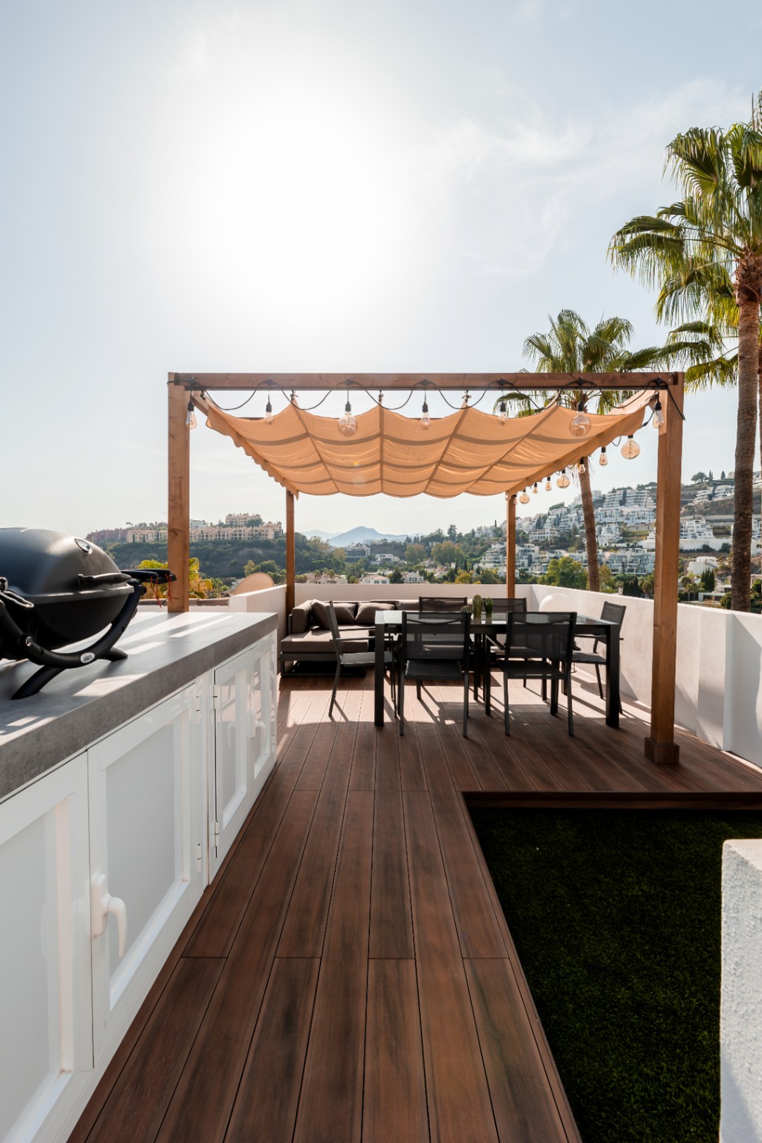 Lujoso Ático en Marbella, La Quinta: 3 habitaciones, 2 baños, alquiler a largo plazo