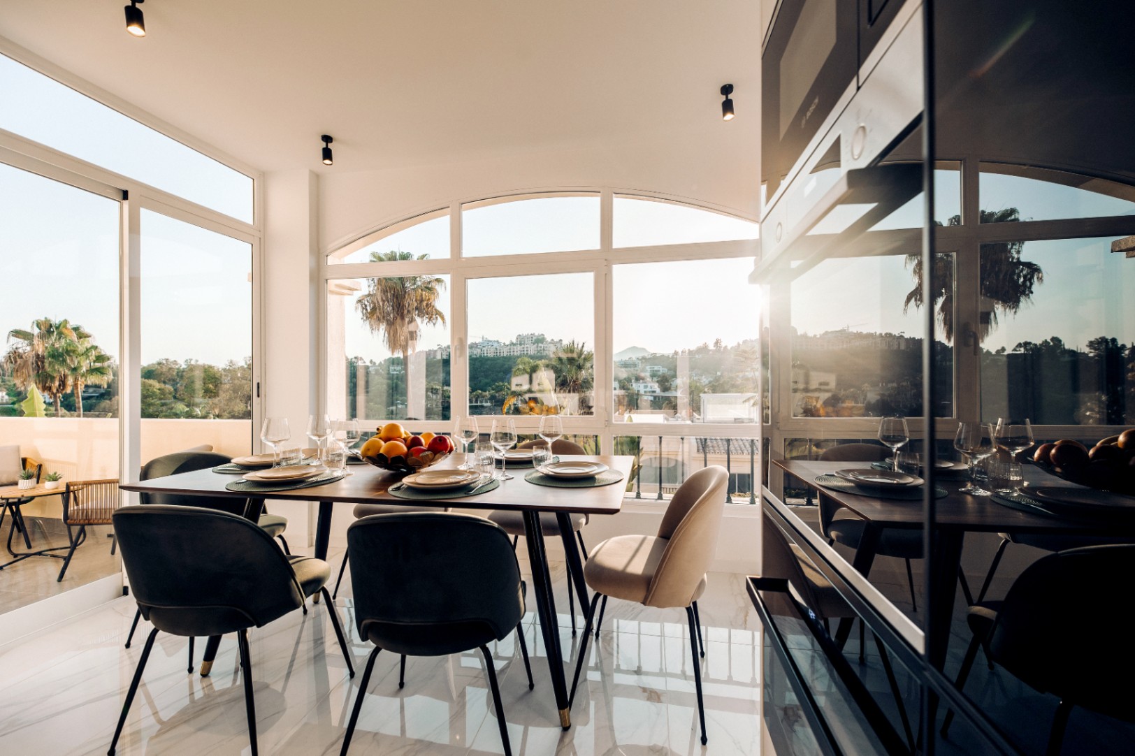Lujoso Ático en Marbella, La Quinta: 3 habitaciones, 2 baños, alquiler a largo plazo