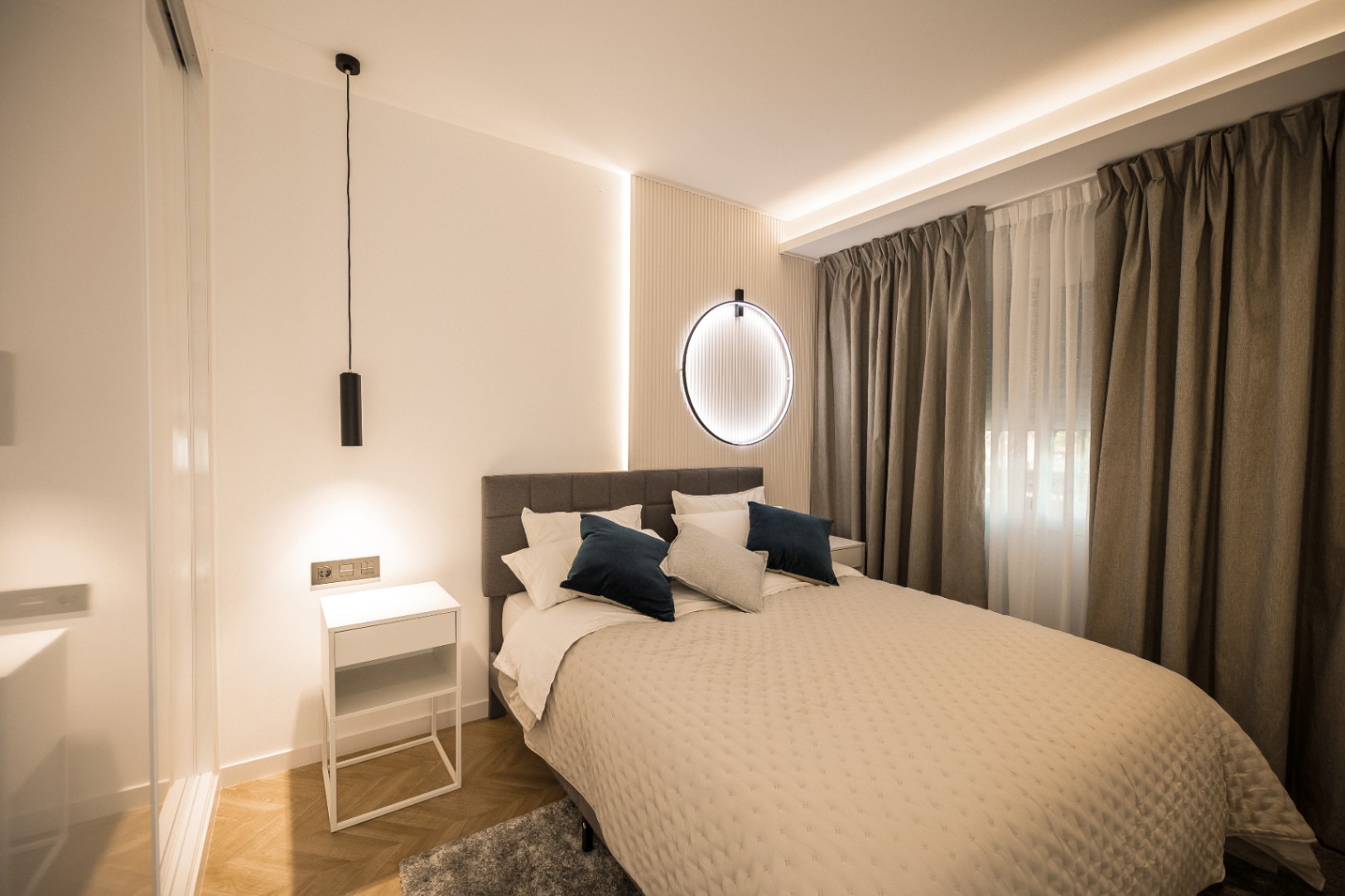Lujoso Ático en Marbella, La Quinta: 3 habitaciones, 2 baños, alquiler a largo plazo