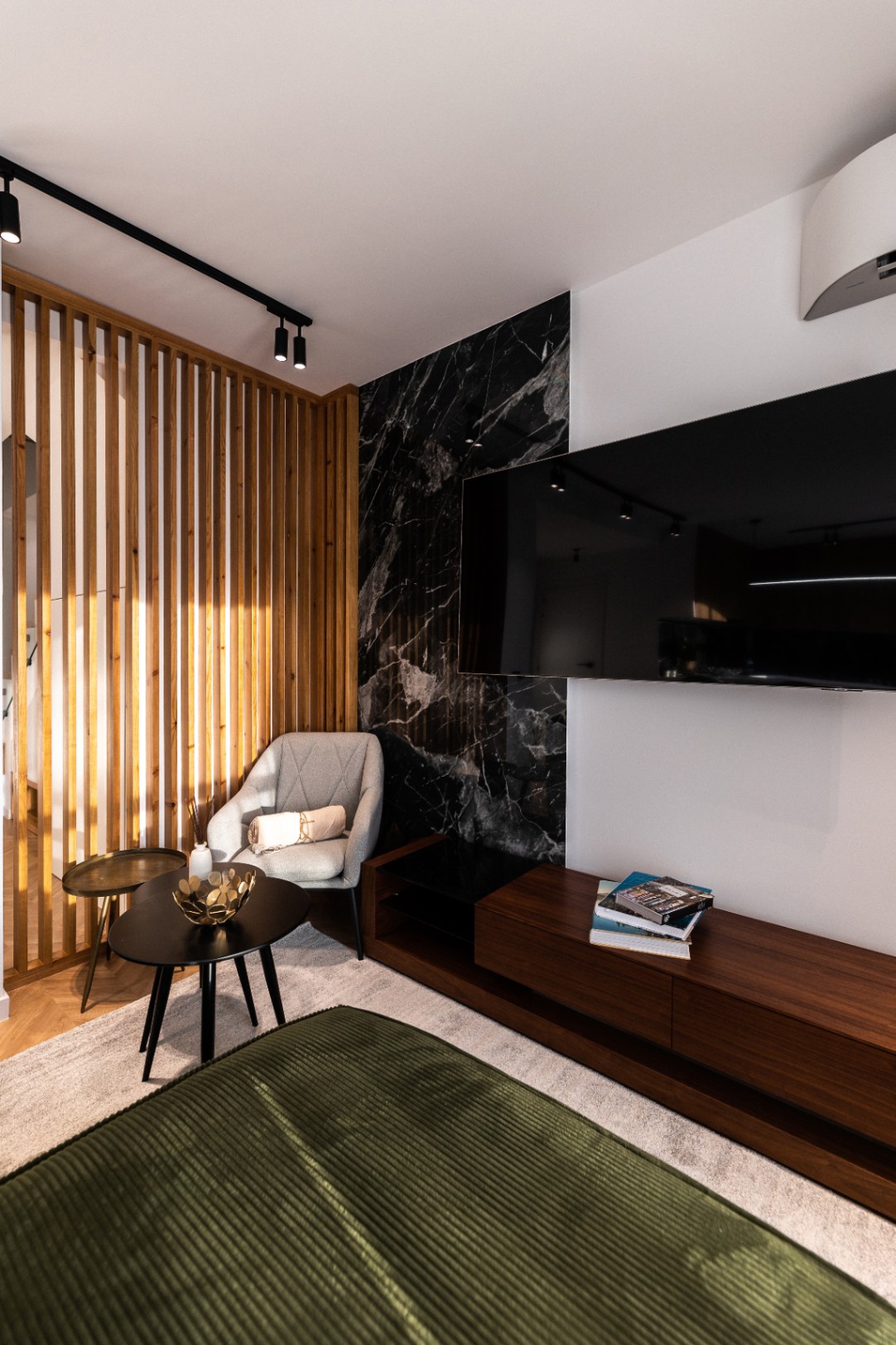 Lujoso Ático en Marbella, La Quinta: 3 habitaciones, 2 baños, alquiler a largo plazo