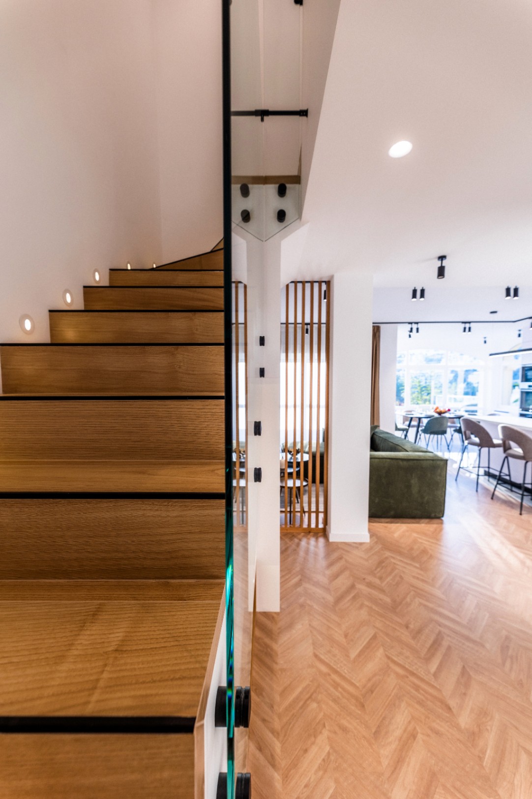 Lujoso Ático en Marbella, La Quinta: 3 habitaciones, 2 baños, alquiler a largo plazo