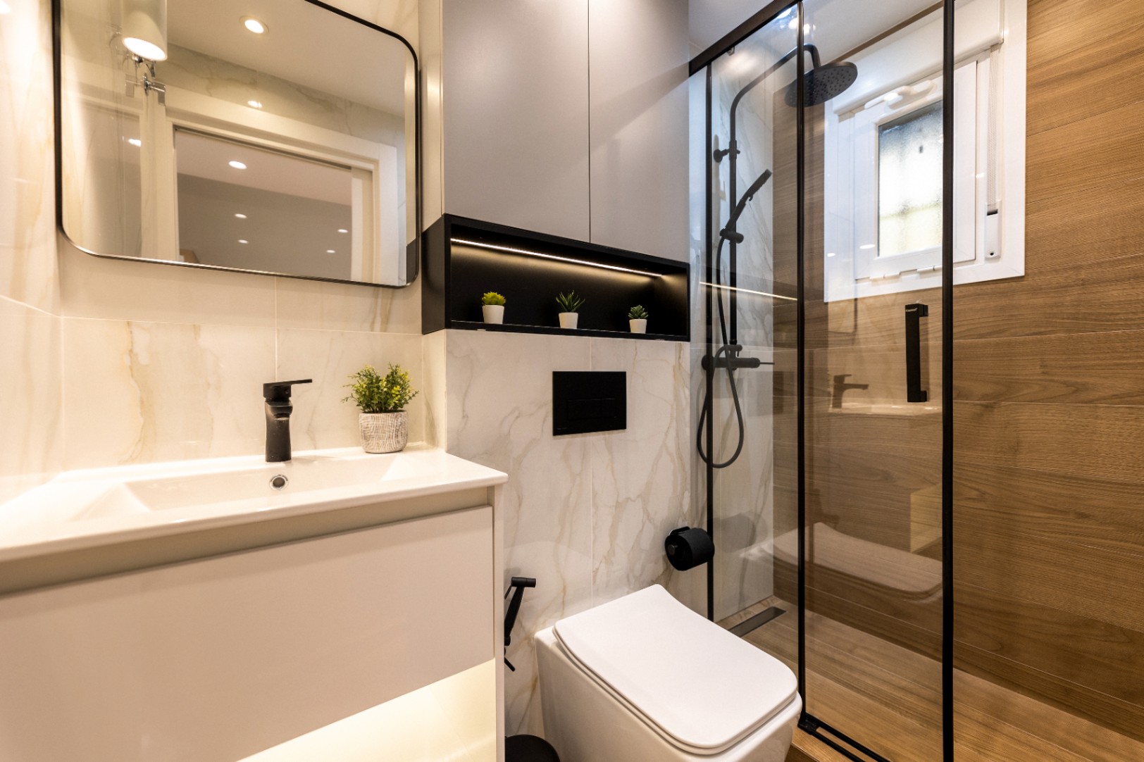 Lujoso Ático en Marbella, La Quinta: 3 habitaciones, 2 baños, alquiler a largo plazo