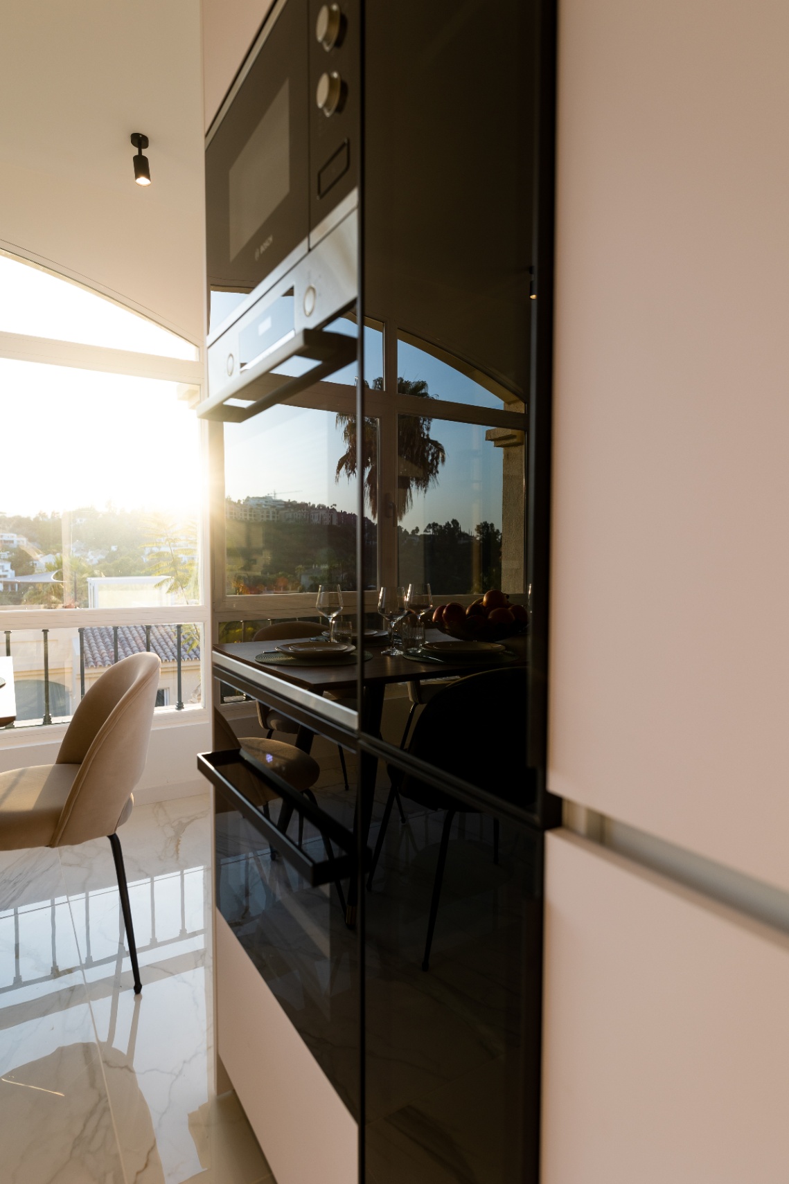 Lujoso Ático en Marbella, La Quinta: 3 habitaciones, 2 baños, alquiler a largo plazo