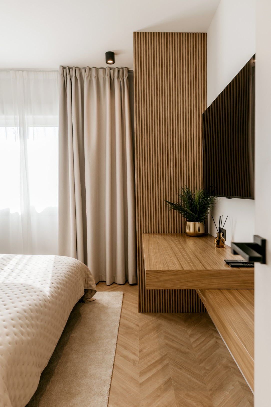 Lujoso Ático en Marbella, La Quinta: 3 habitaciones, 2 baños, alquiler a largo plazo