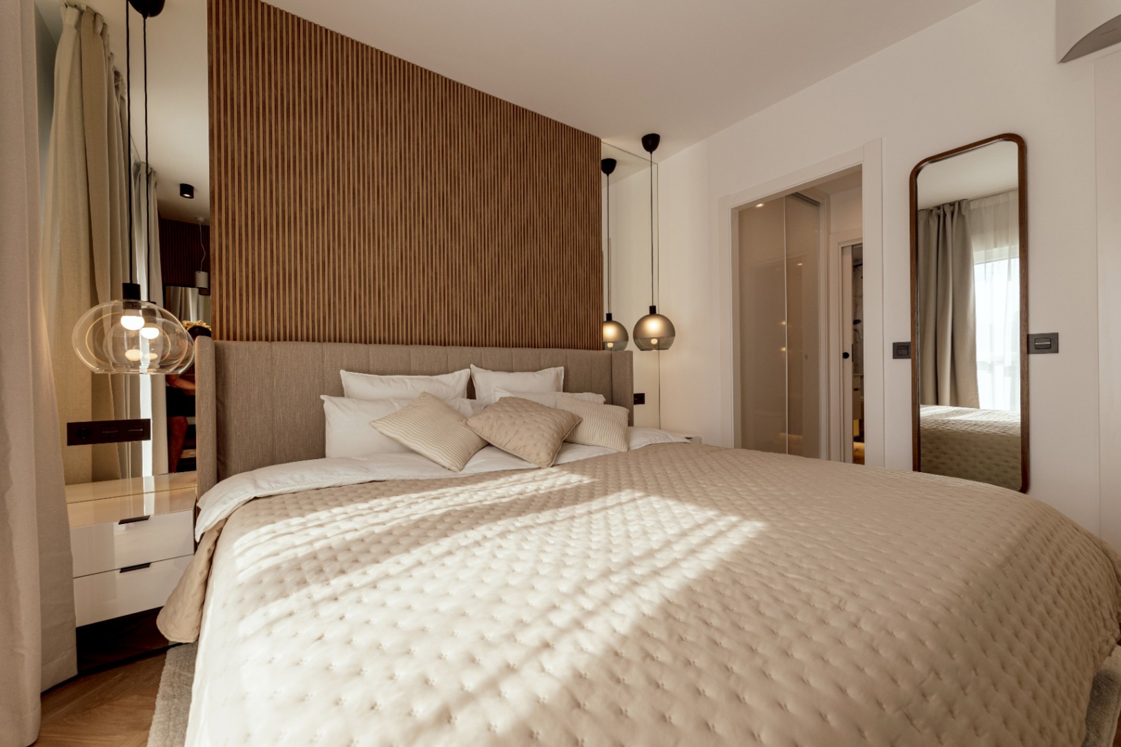Lujoso Ático en Marbella, La Quinta: 3 habitaciones, 2 baños, alquiler a largo plazo
