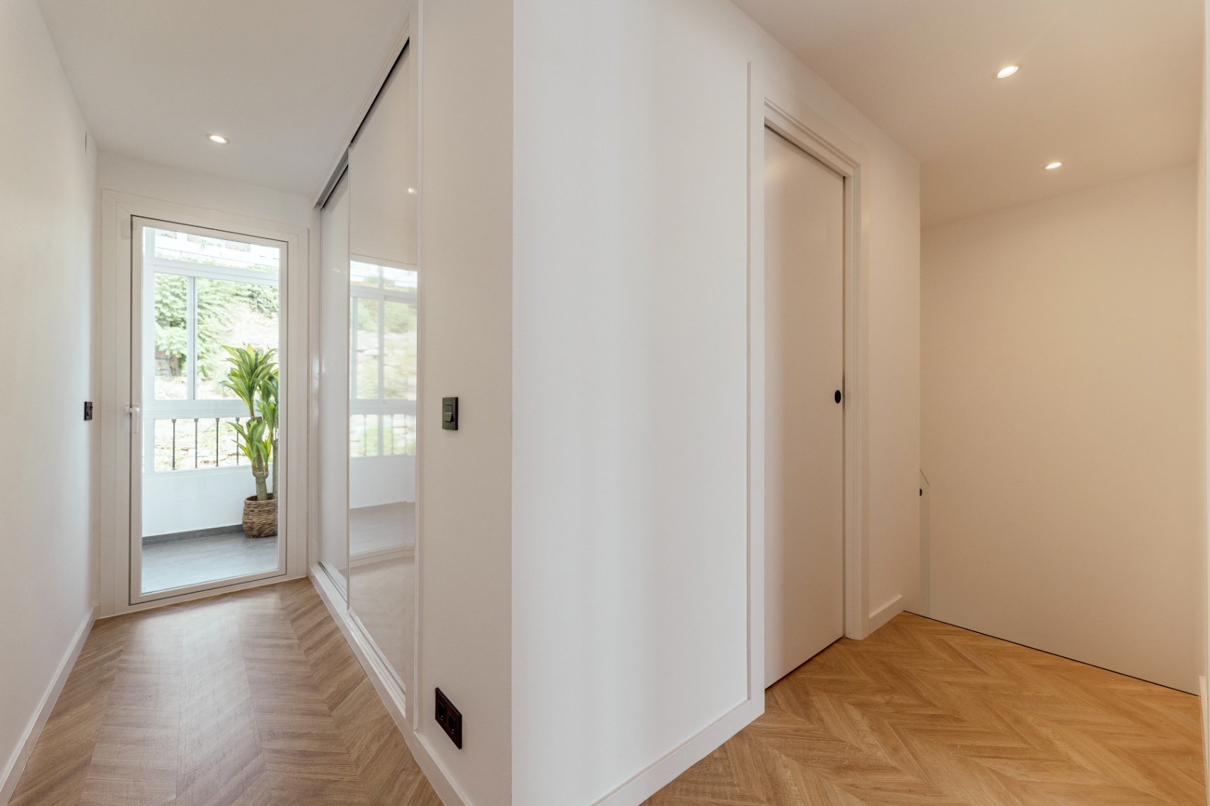 Lujoso Ático en Marbella, La Quinta: 3 habitaciones, 2 baños, alquiler a largo plazo