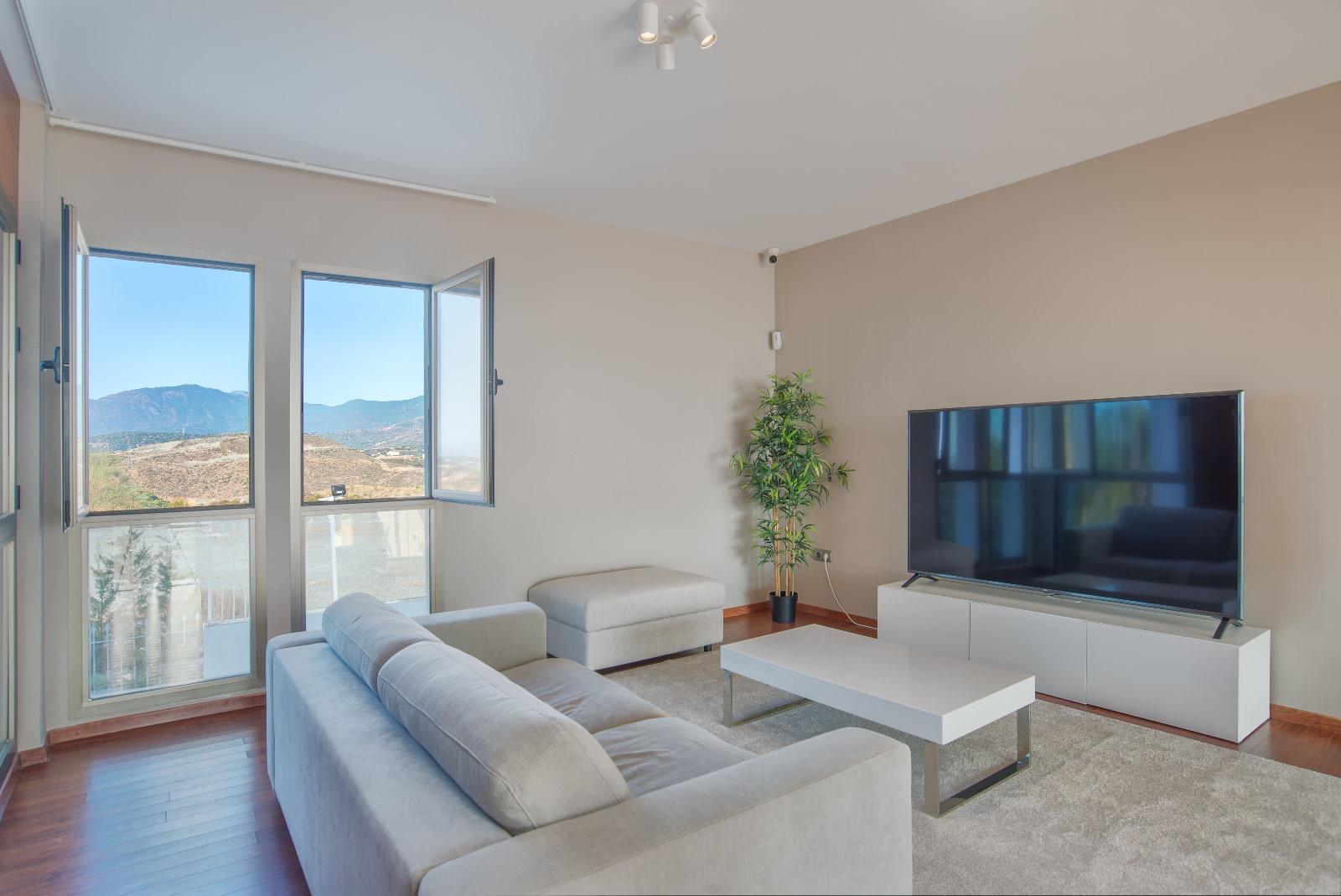 Casa adosada en venta con 3 habitaciones y piscina comunitaria