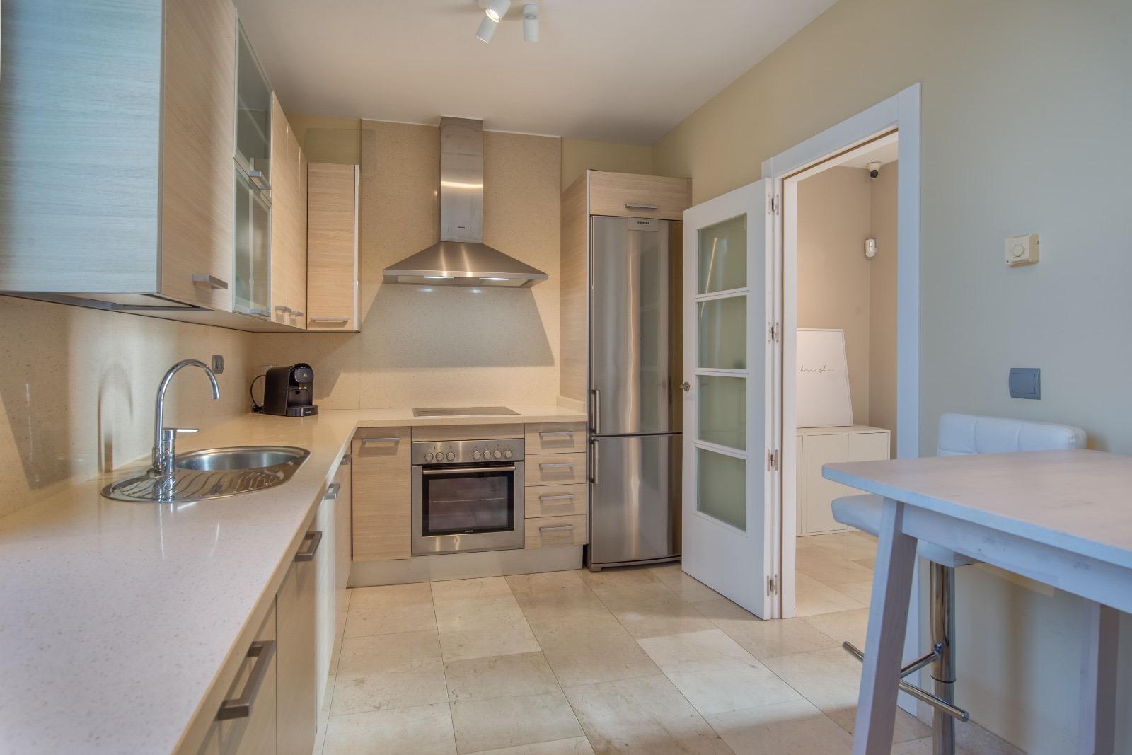 Casa adosada en venta con 3 habitaciones y piscina comunitaria