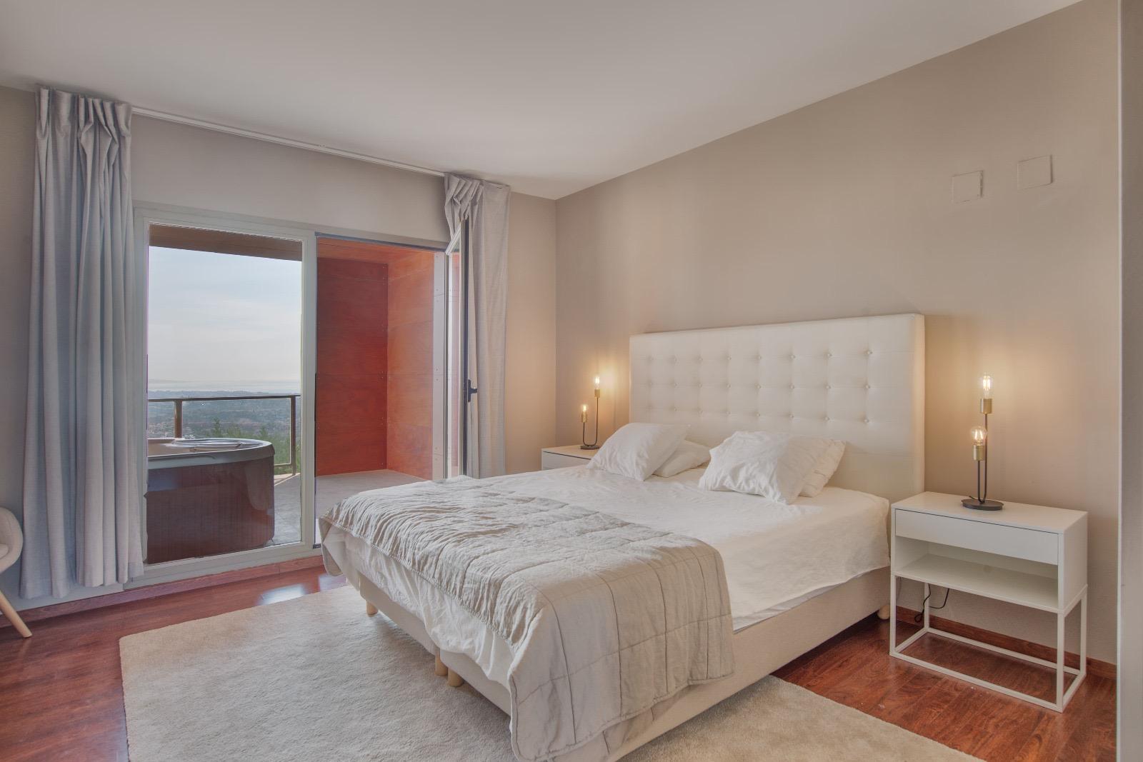 Casa adosada en venta con 3 habitaciones y piscina comunitaria