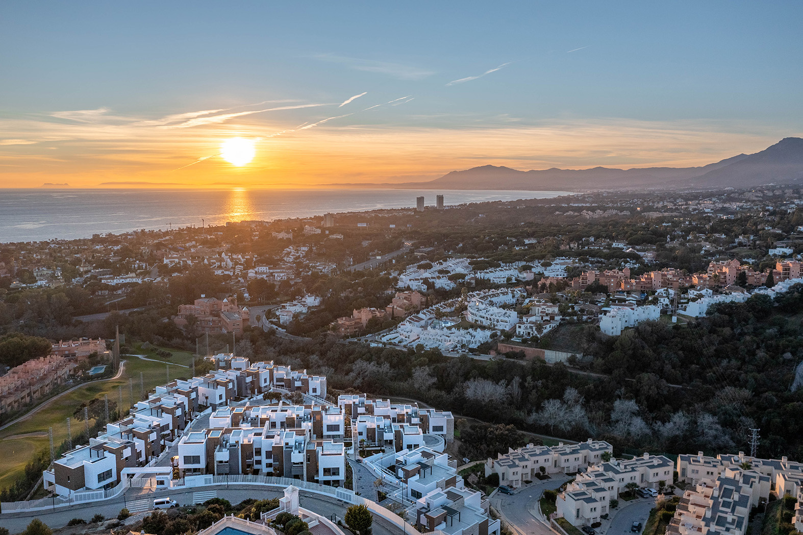 Nuevos adosados llave en mano entre Marbella y Fuengirola