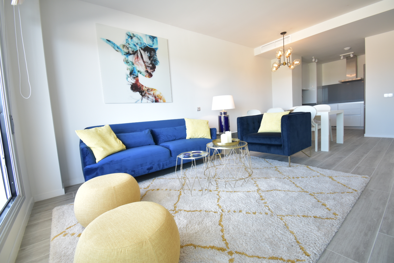Apartamento nuevo muy soleado y con vistas al mar en Cancelada