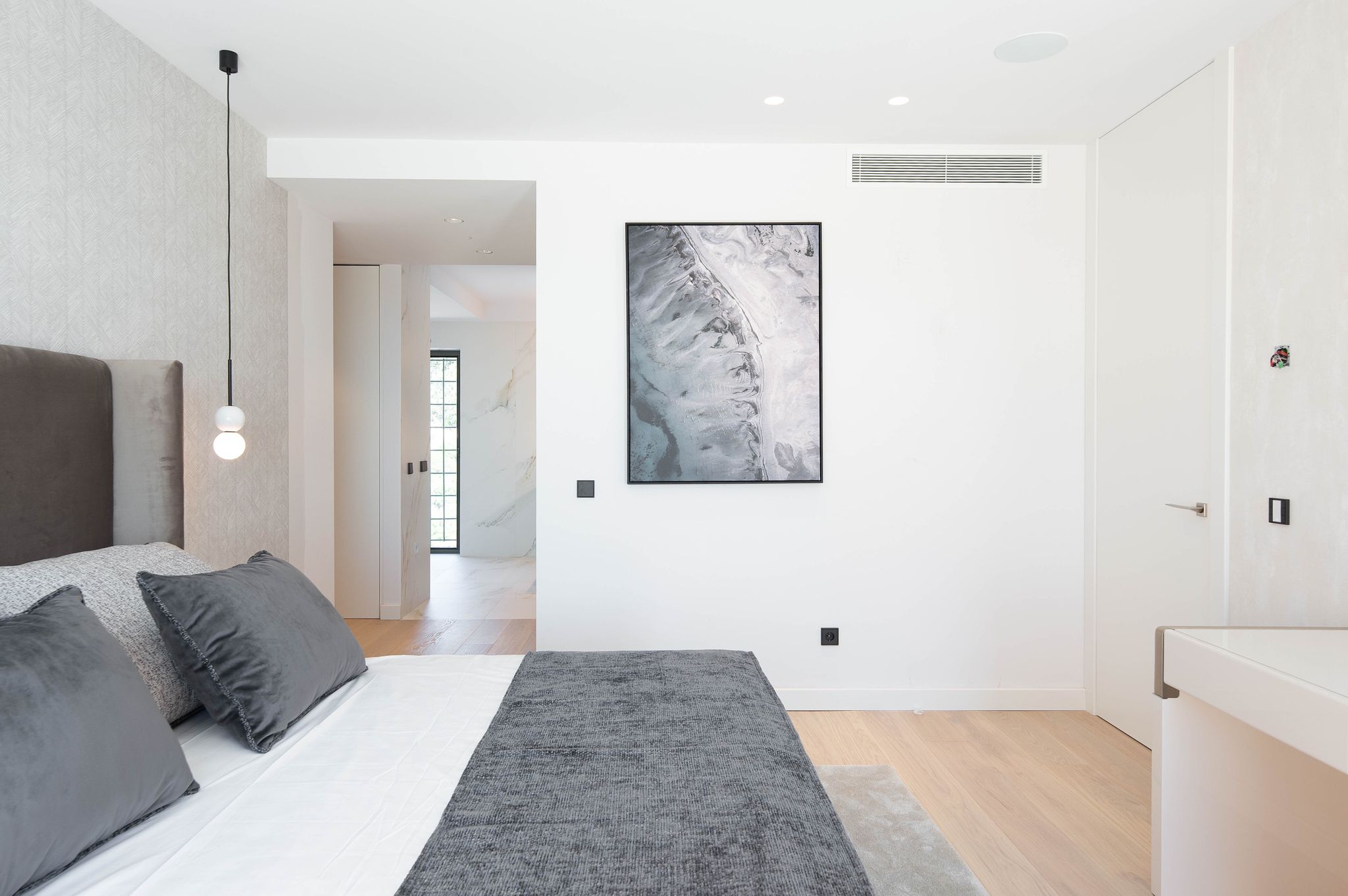 Alucinante y único ático dúplex en Nueva Andalucía