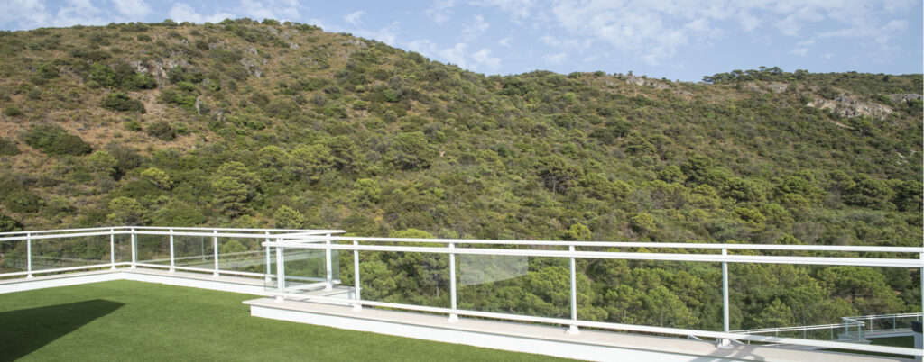 Hermoso desarrollo en rodeado de naturaleza en benahavis