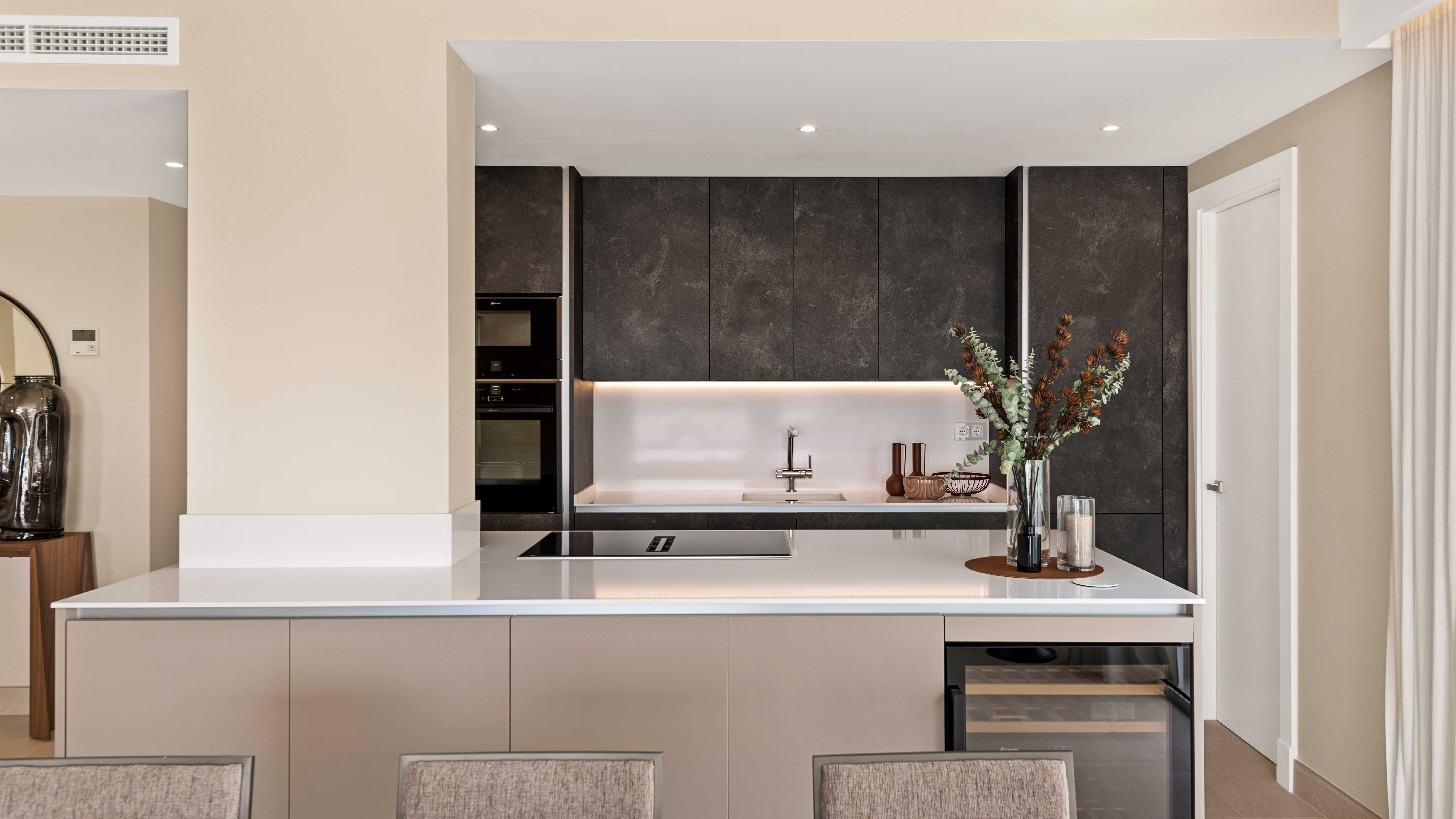 Apartamento de 3 dormitorios completamente renovado de primeras calidades en Monte Paraiso