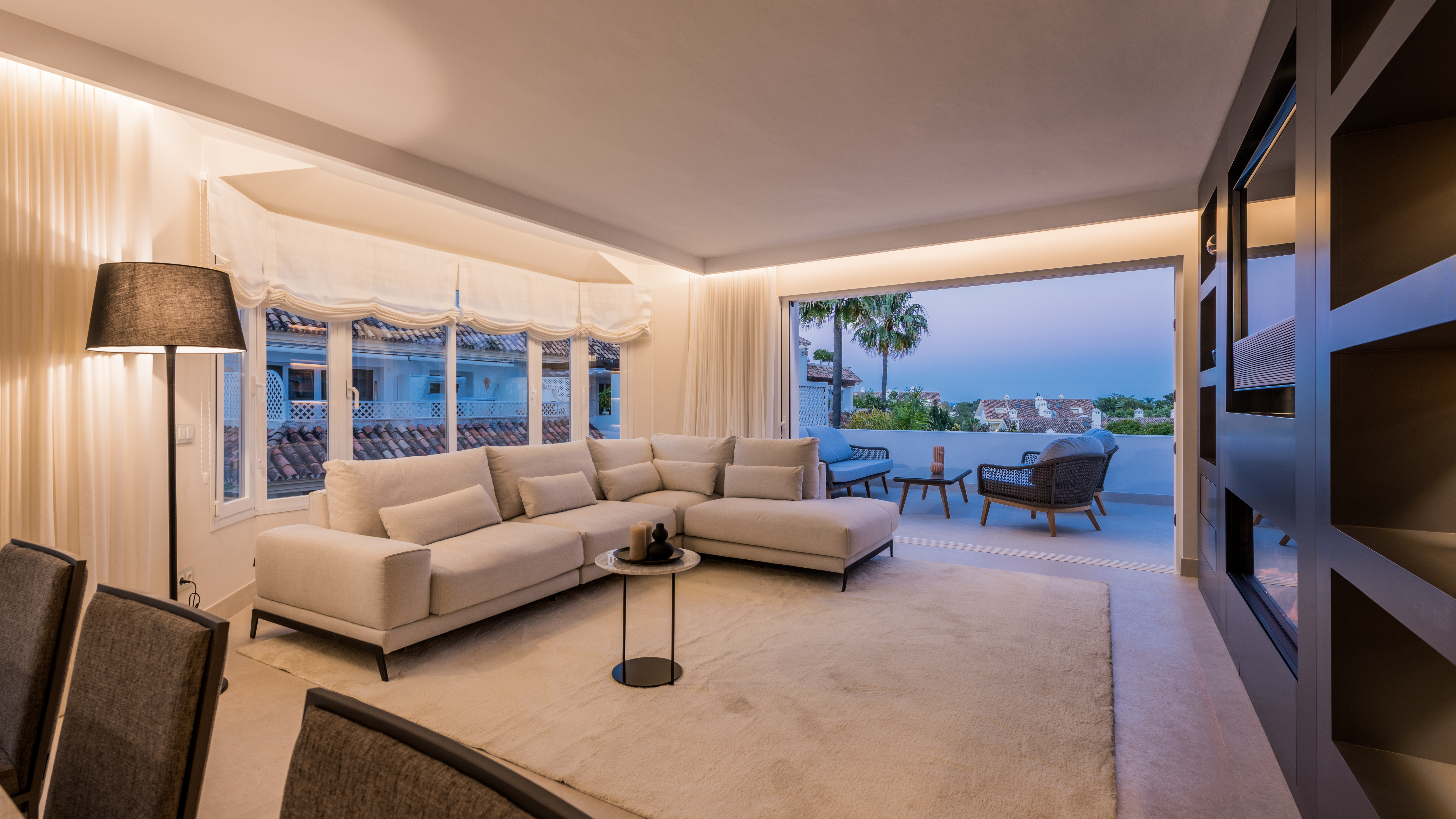 Apartamento de 3 dormitorios completamente renovado de primeras calidades en Monte Paraiso