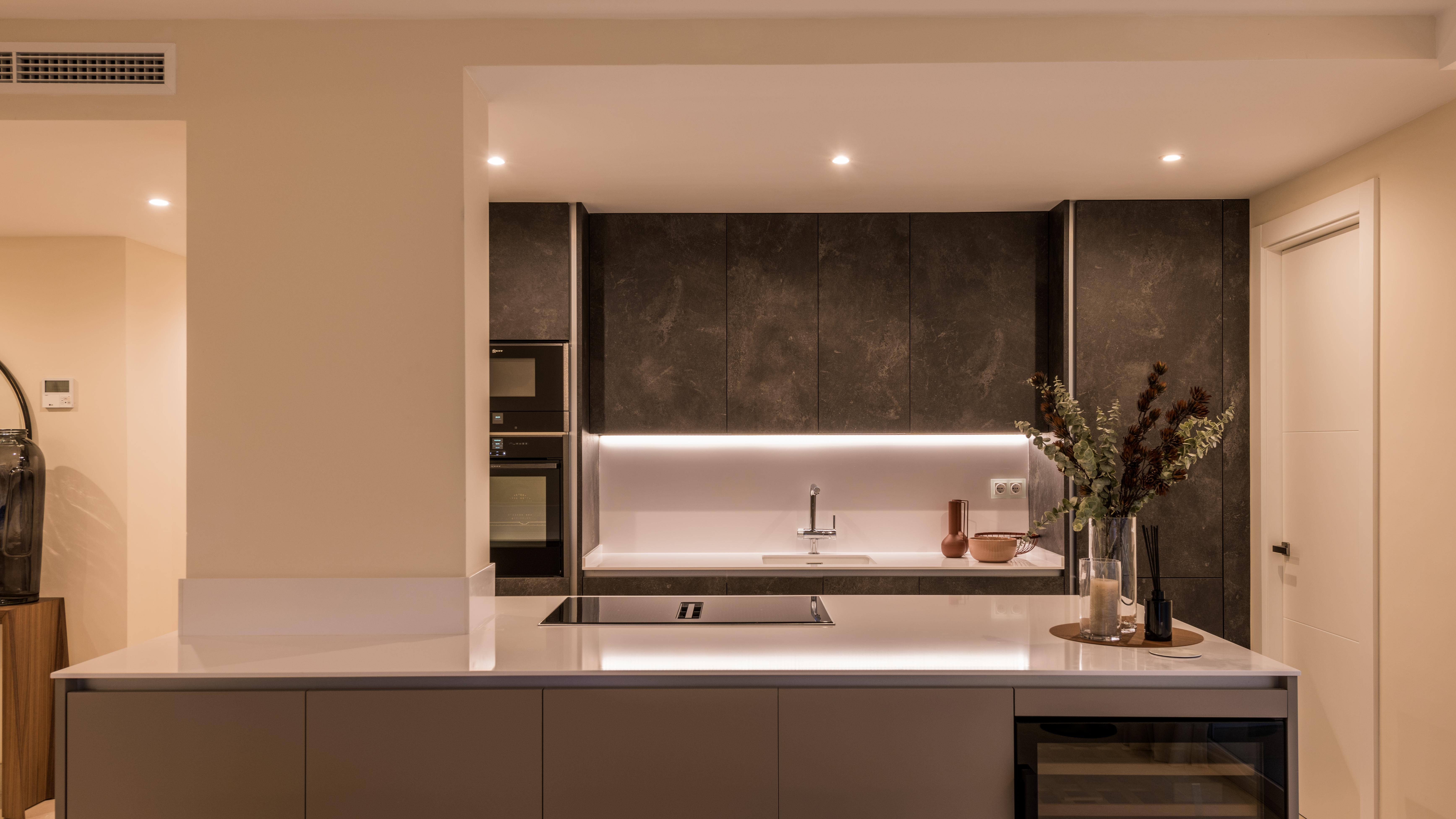 Apartamento de 3 dormitorios completamente renovado de primeras calidades en Monte Paraiso