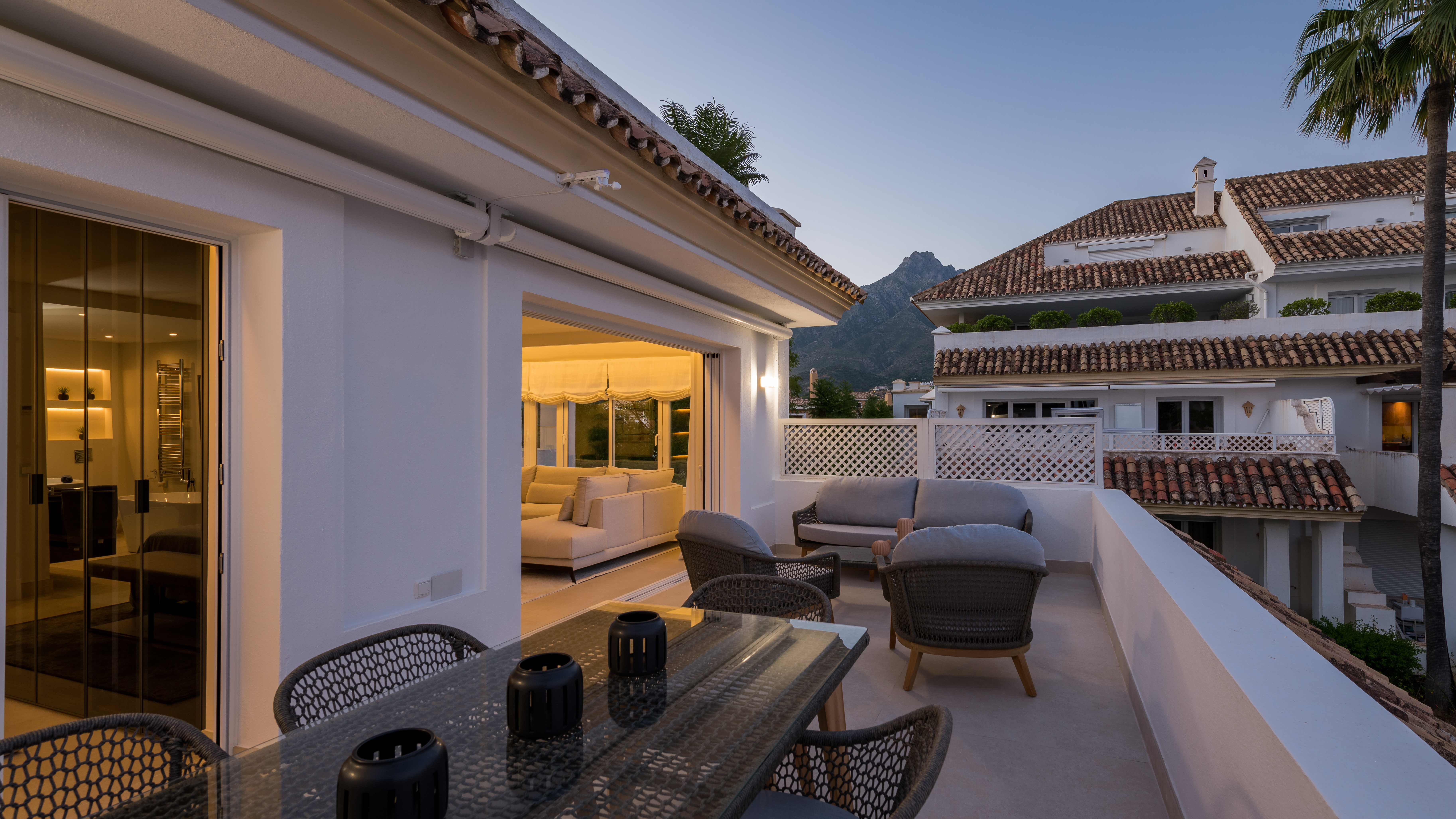 Apartamento de 3 dormitorios completamente renovado de primeras calidades en Monte Paraiso