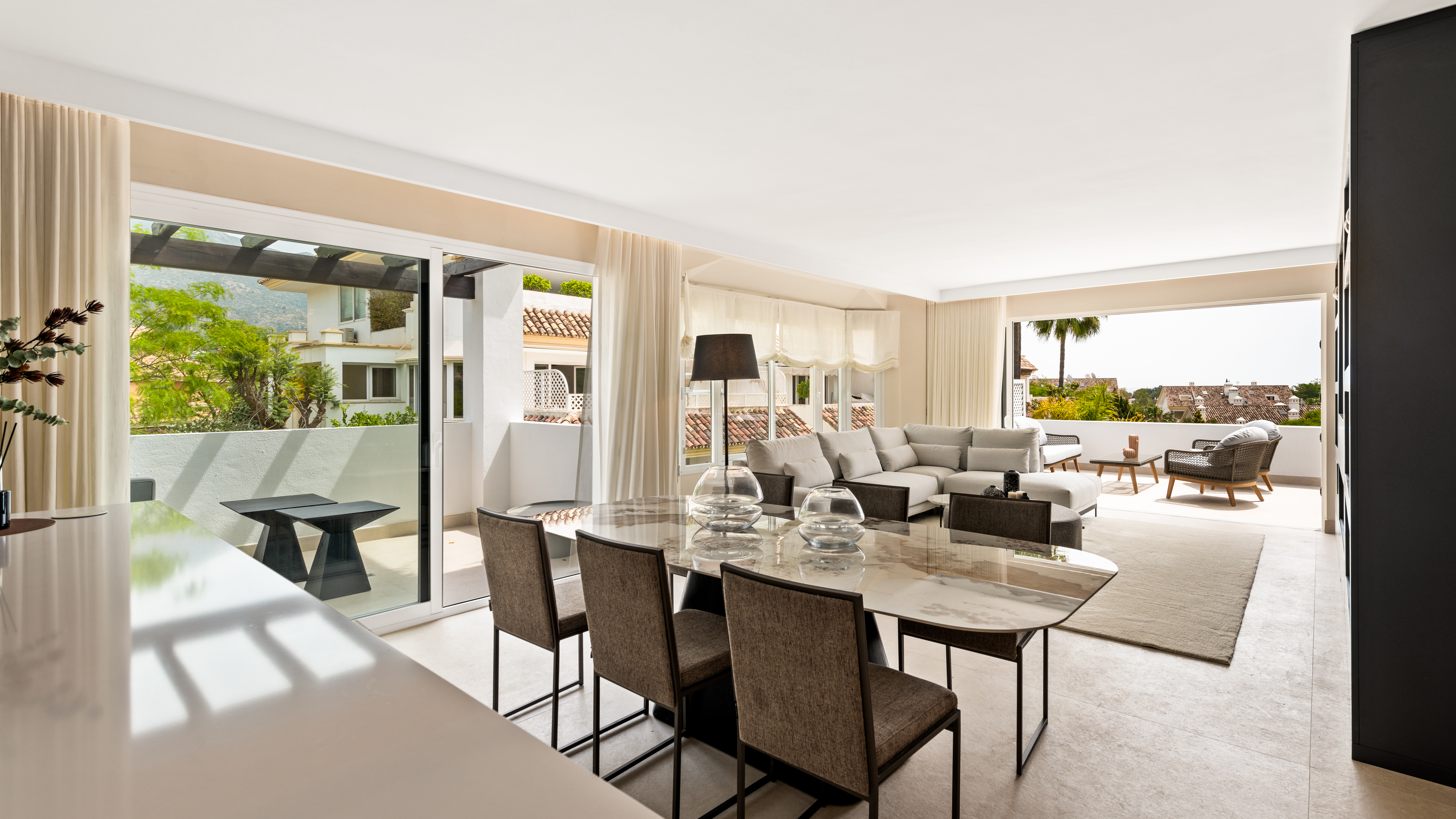 Apartamento de 3 dormitorios completamente renovado de primeras calidades en Monte Paraiso