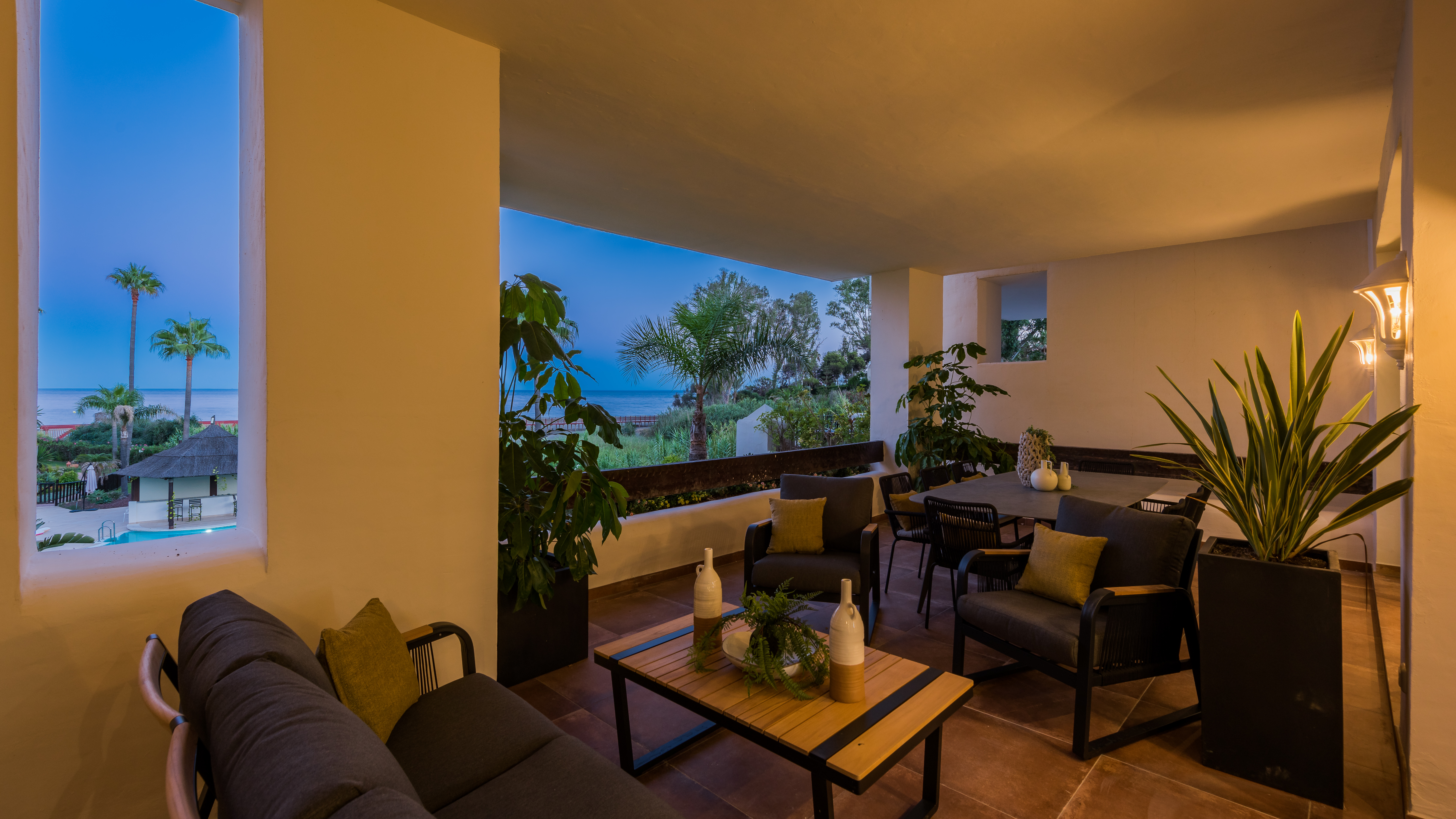 Precioso apartamento bajo con vistas al mar