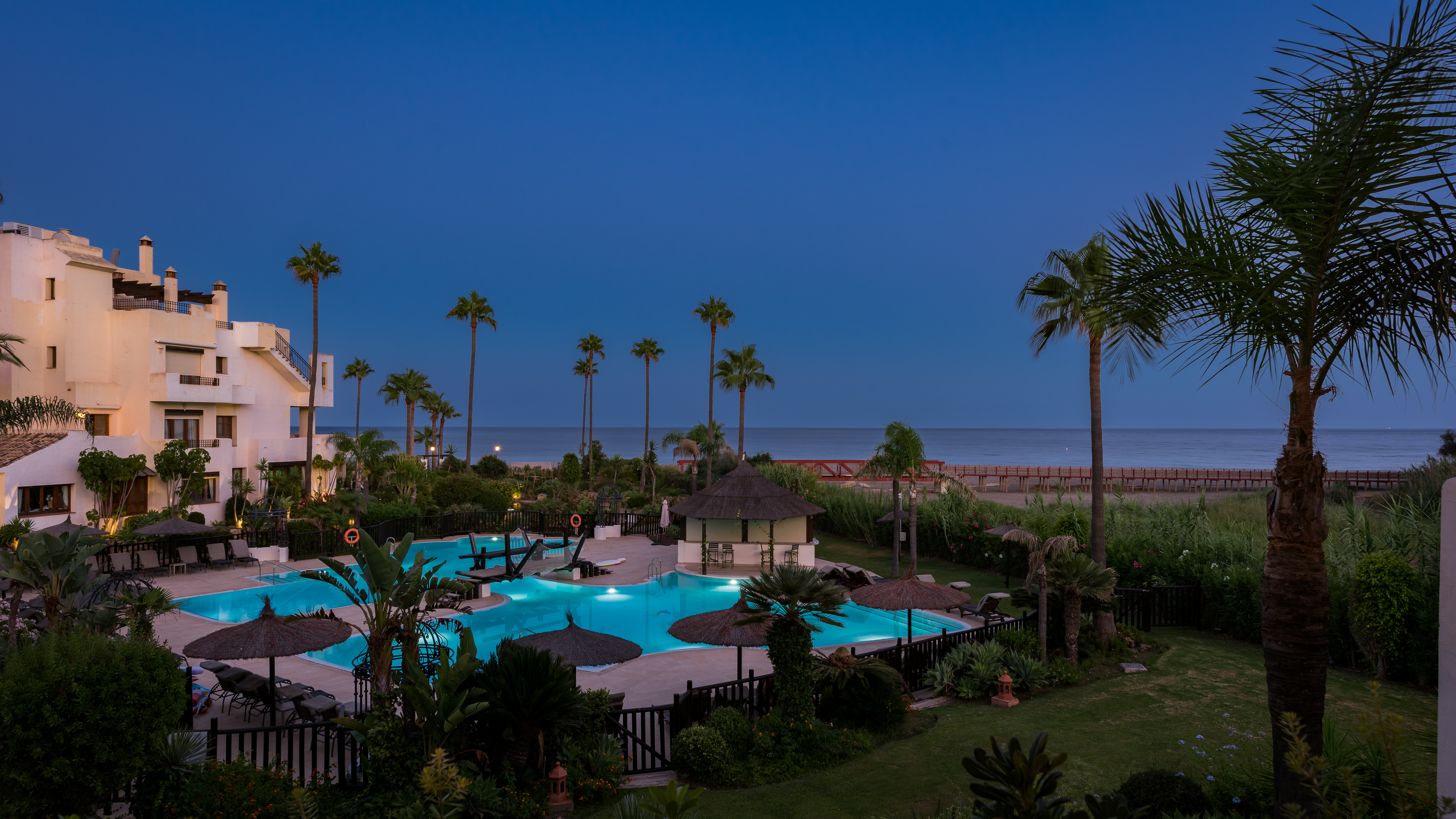Precioso apartamento bajo con vistas al mar