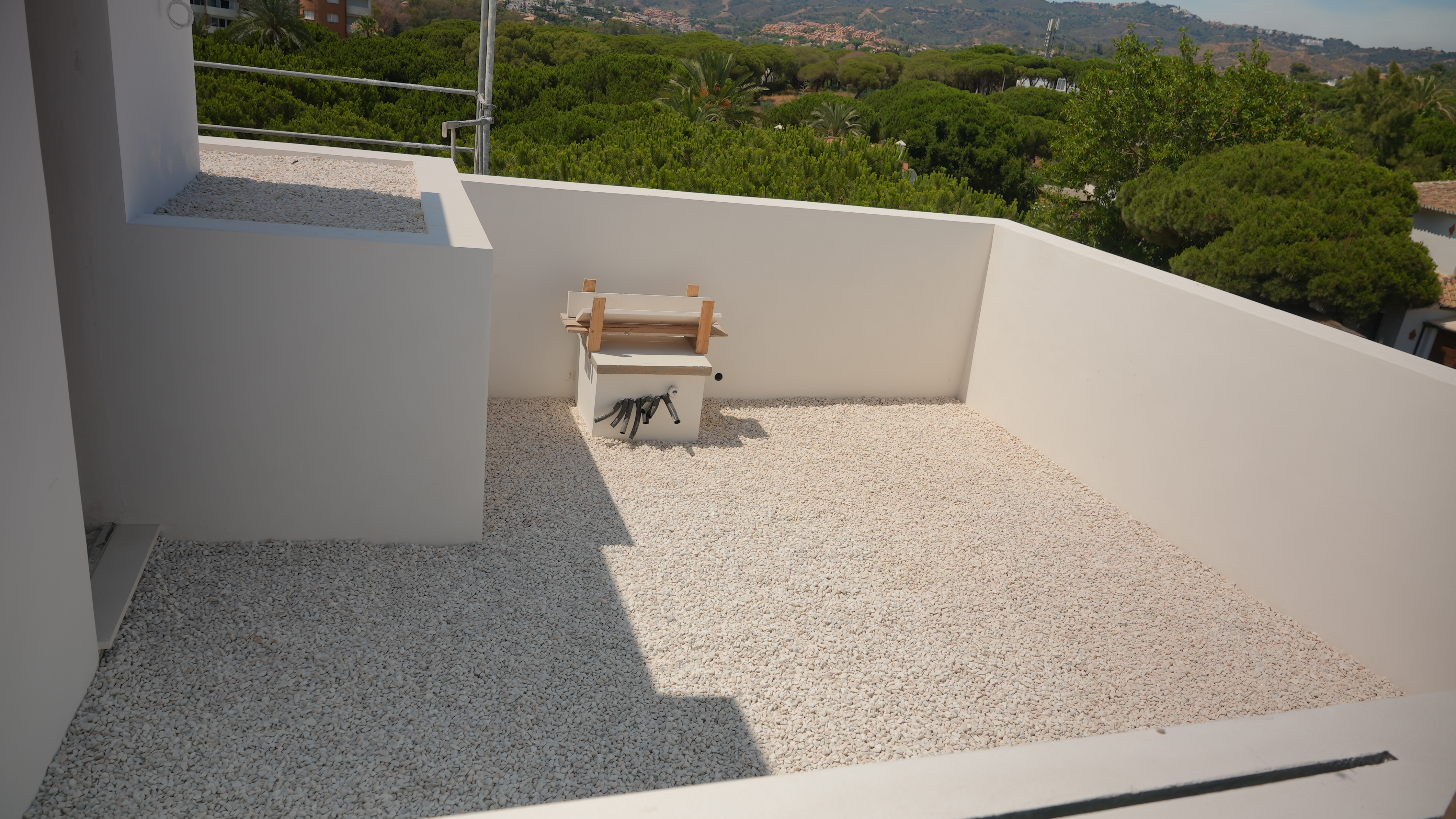 Neu gebaute Strandvilla, schlüsselfertig, in Marbella Ost