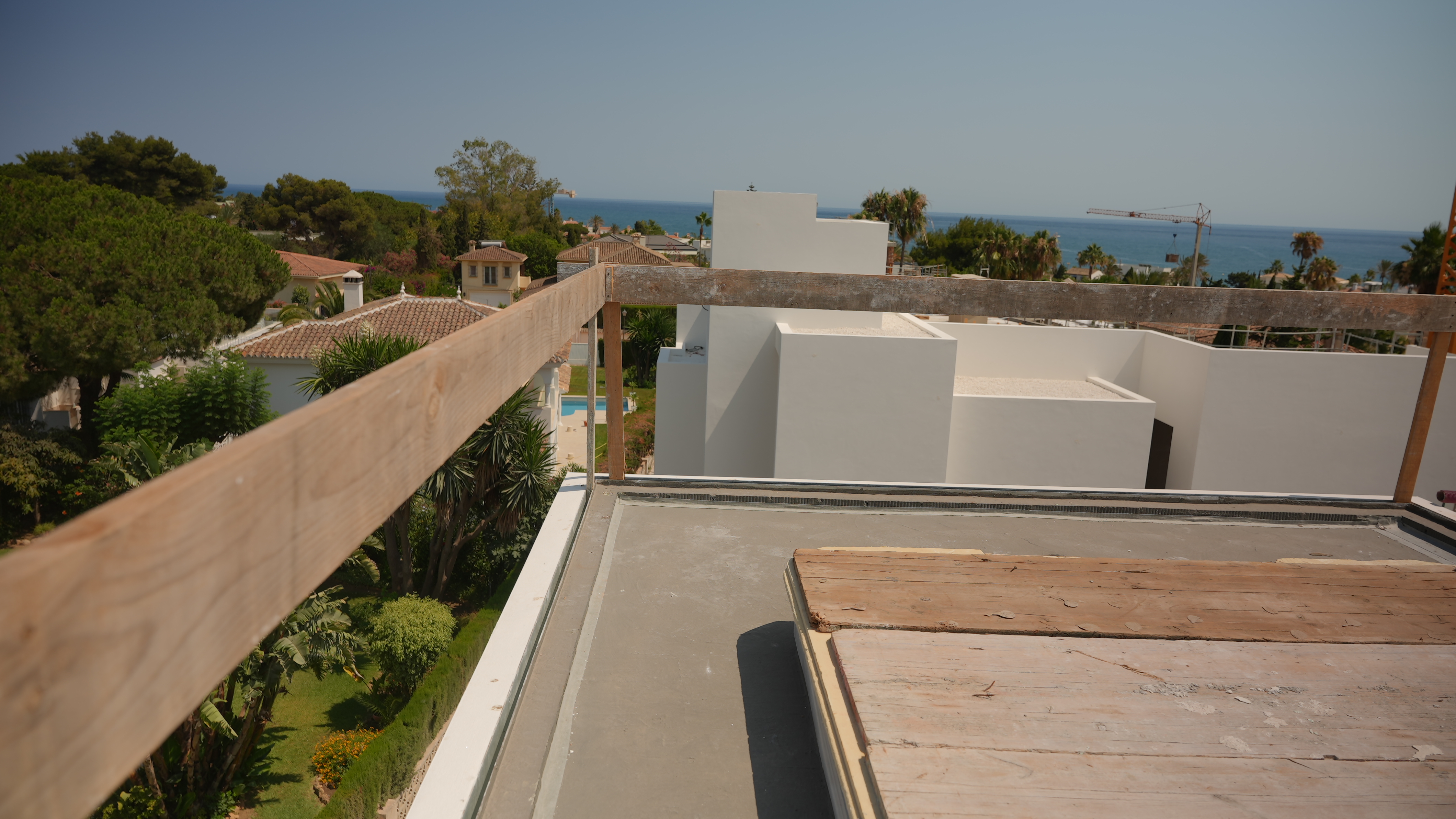 Neu gebaute Strandvilla, schlüsselfertig, in Marbella Ost