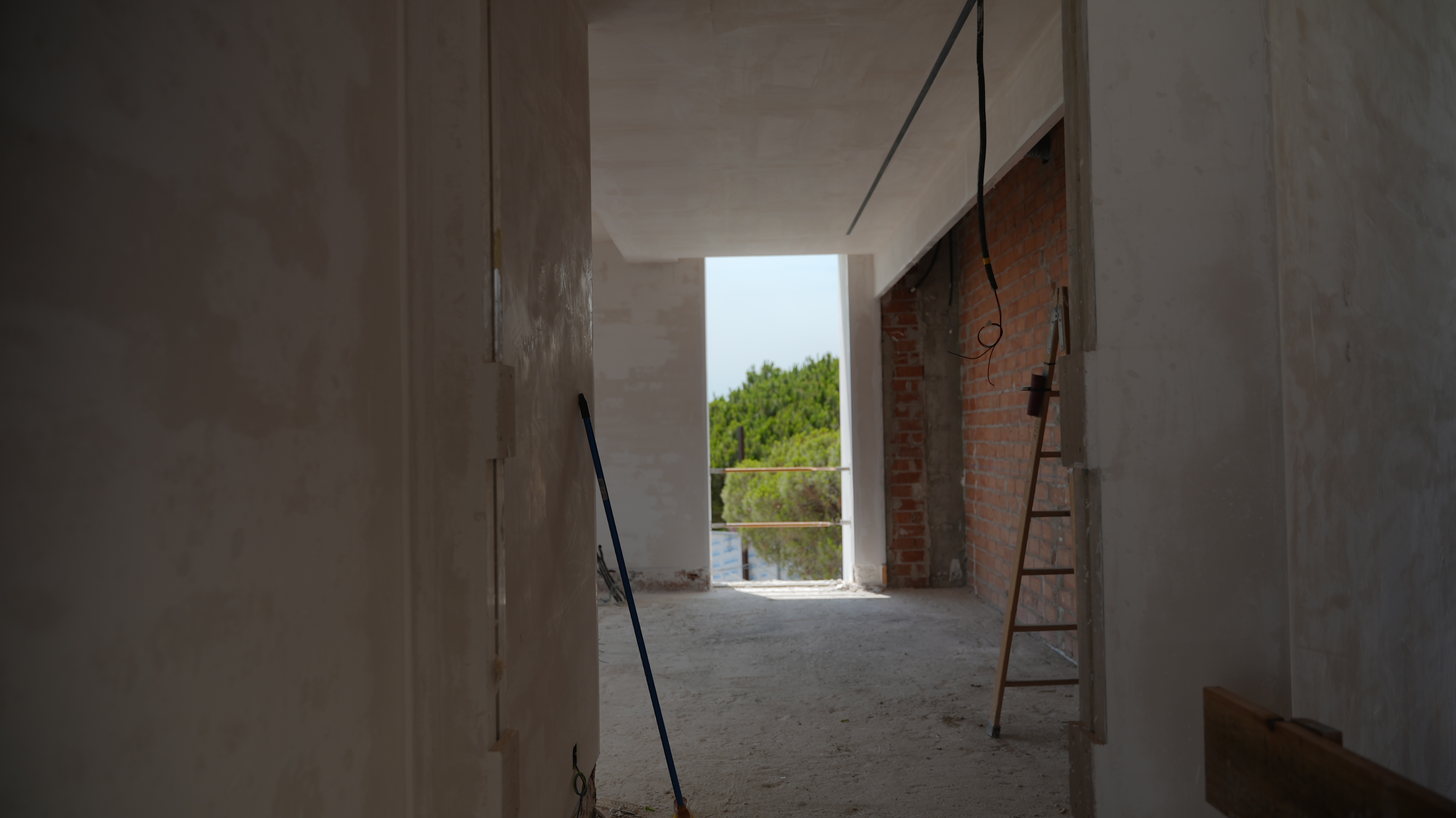 Neu gebaute Strandvilla, schlüsselfertig, in Marbella Ost