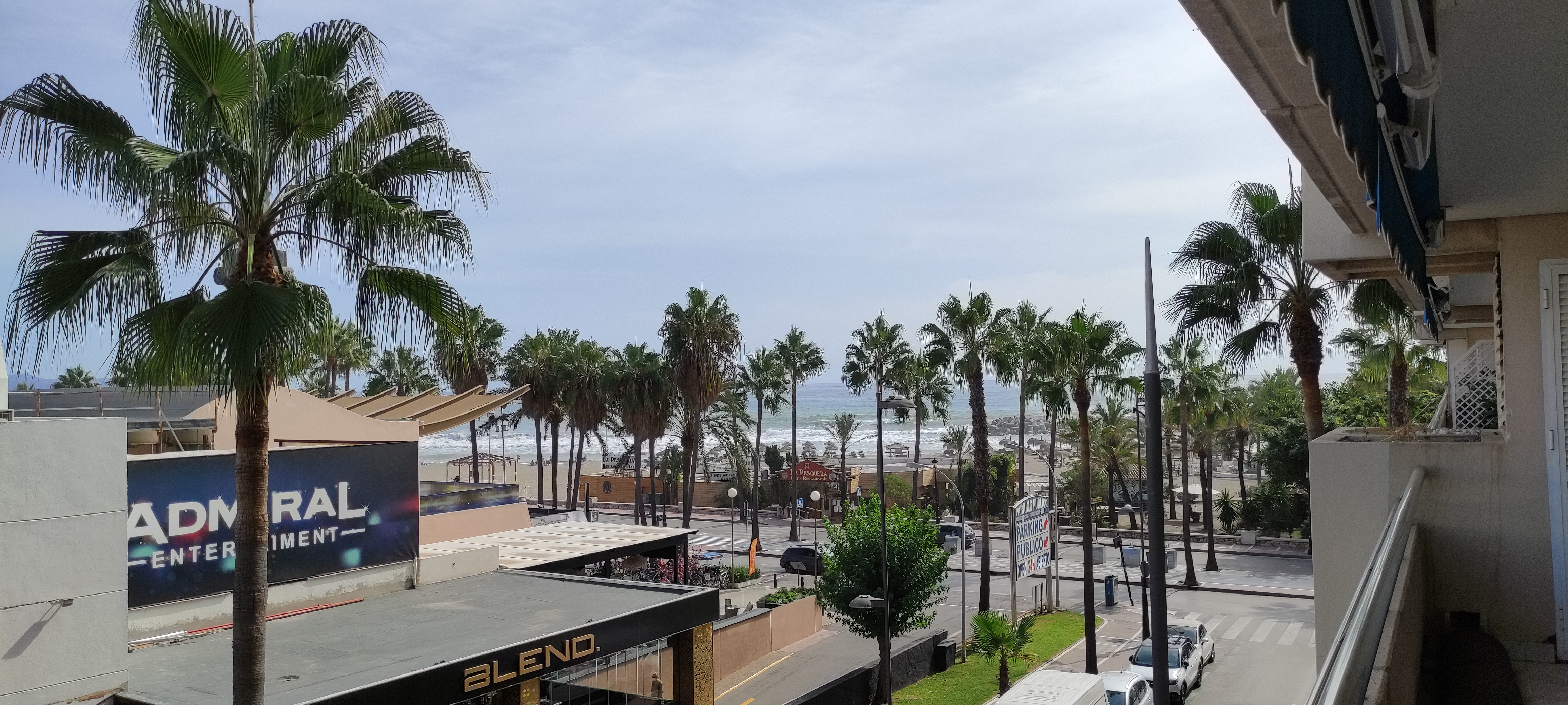 Piso con vistas al mar a la venta en la prestigiosa urbanización Marina Banus.