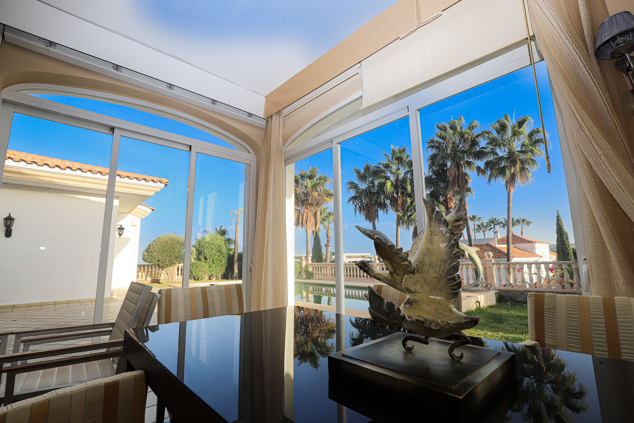 Villa neo-clasica en nueva Atalaya de Benahavis