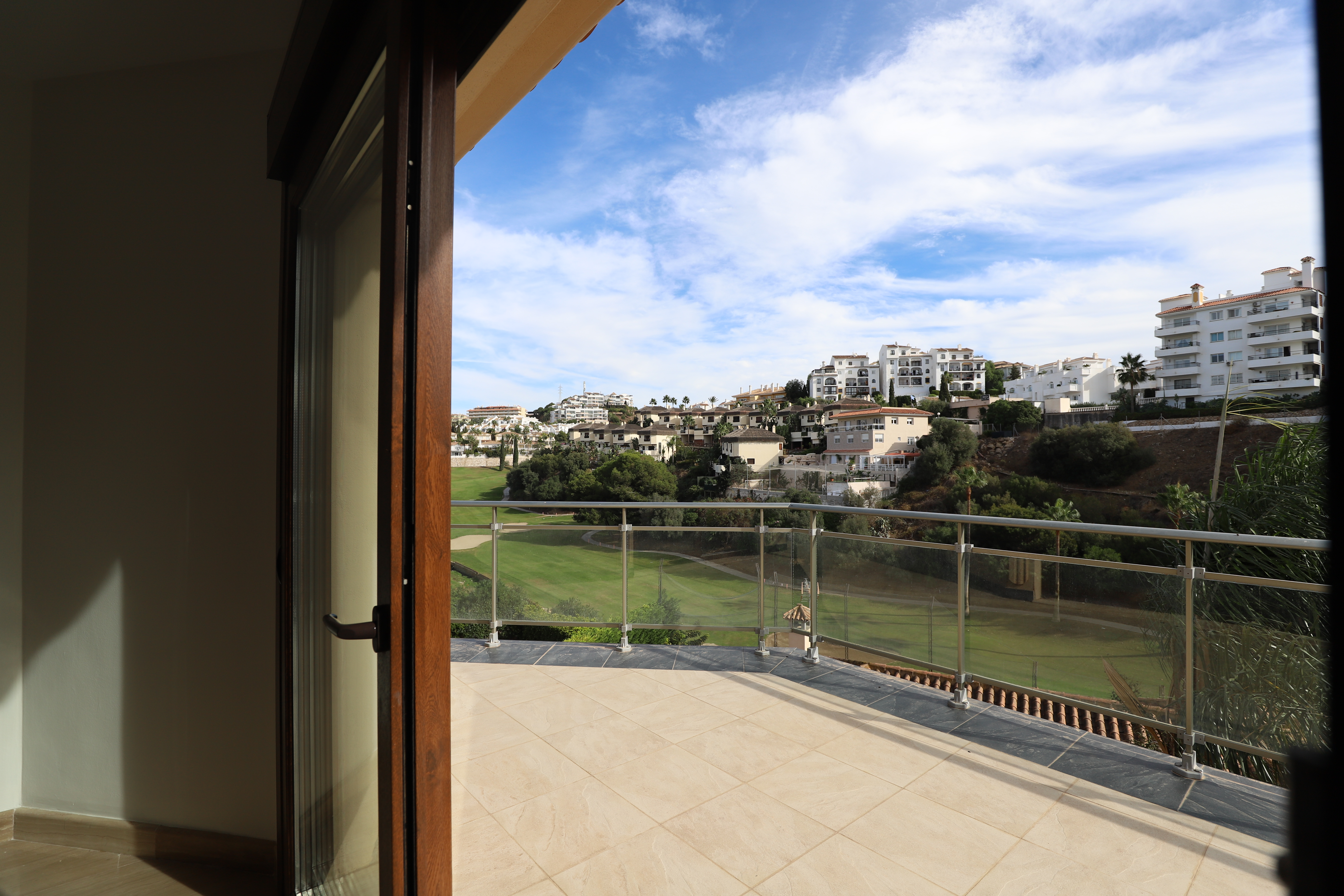 En primera linea de Golf se encuentra esta encantadora villa
