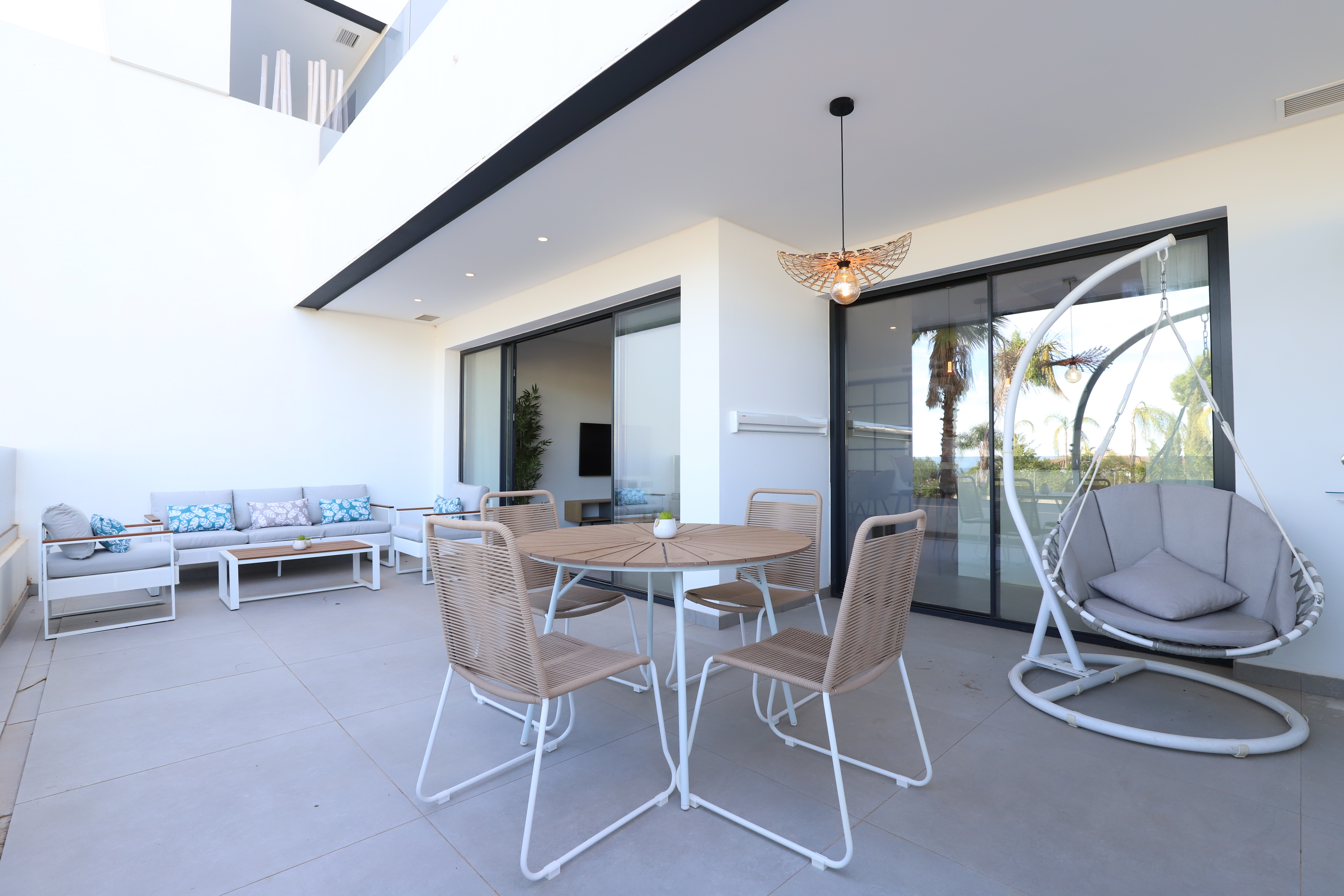 Alquiler de Piso moderno y nuevo en Urbanizacion Altos de Estepona
