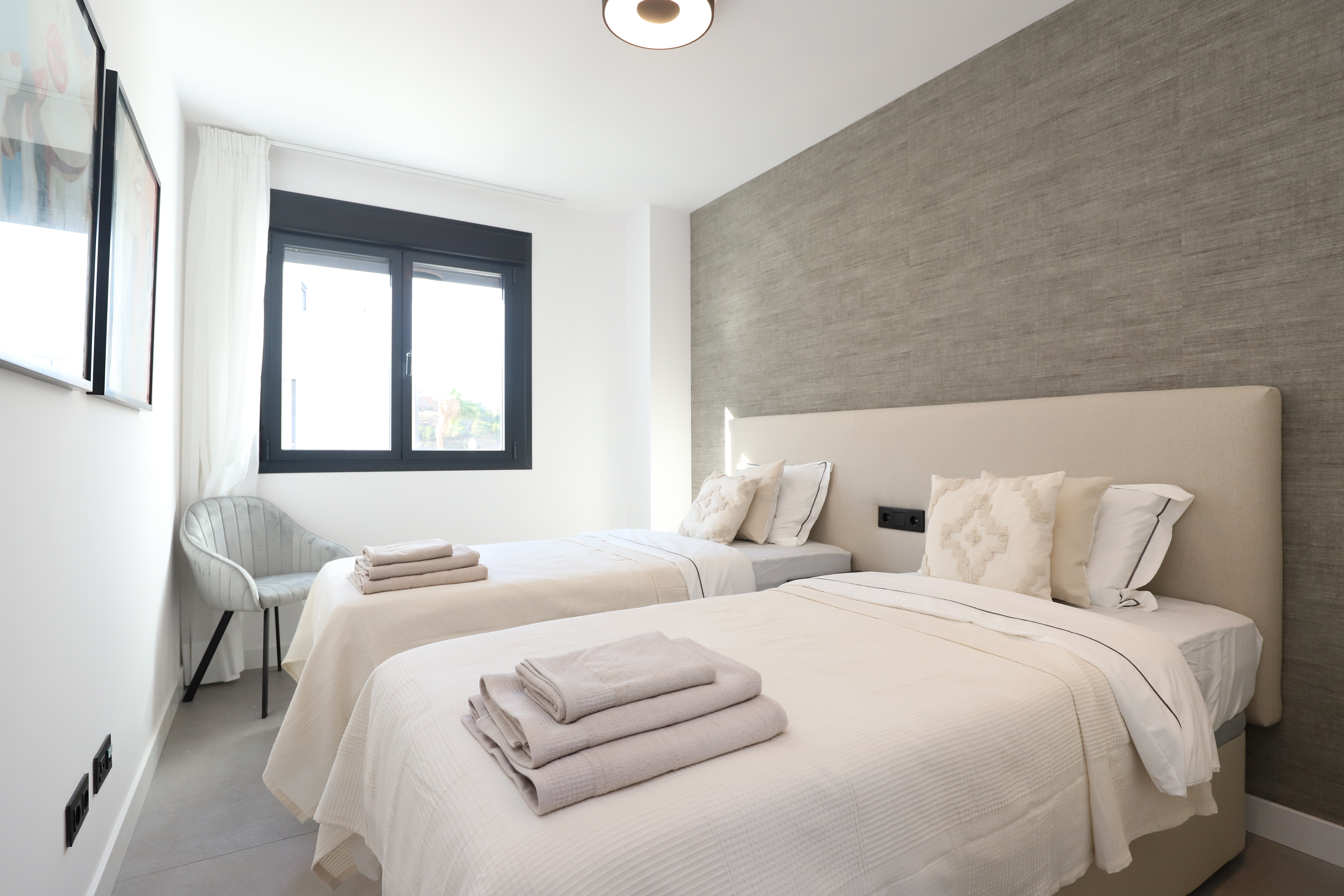 Alquiler de Piso moderno y nuevo en Urbanizacion Altos de Estepona