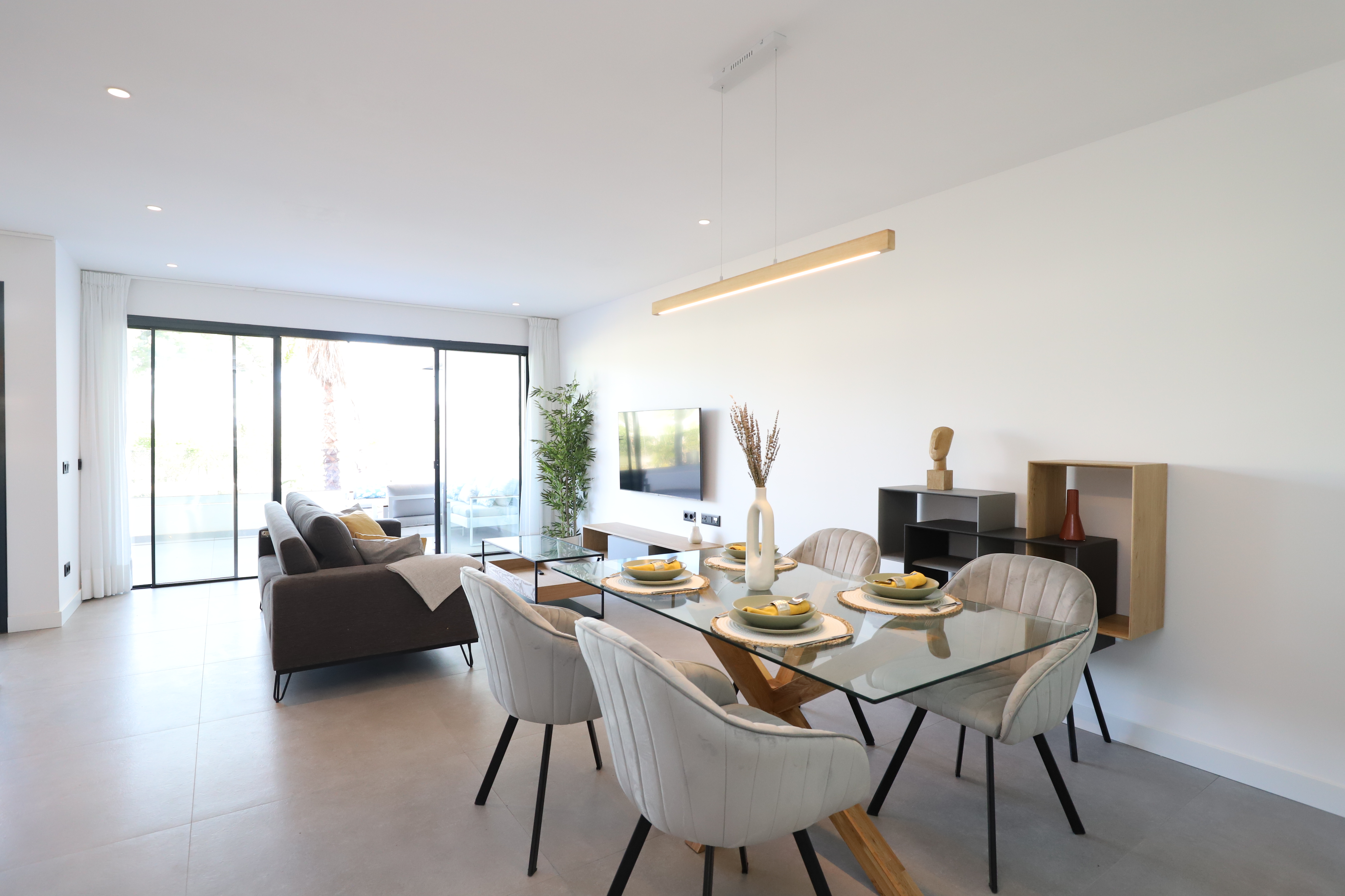 Alquiler de Piso moderno y nuevo en Urbanizacion Altos de Estepona