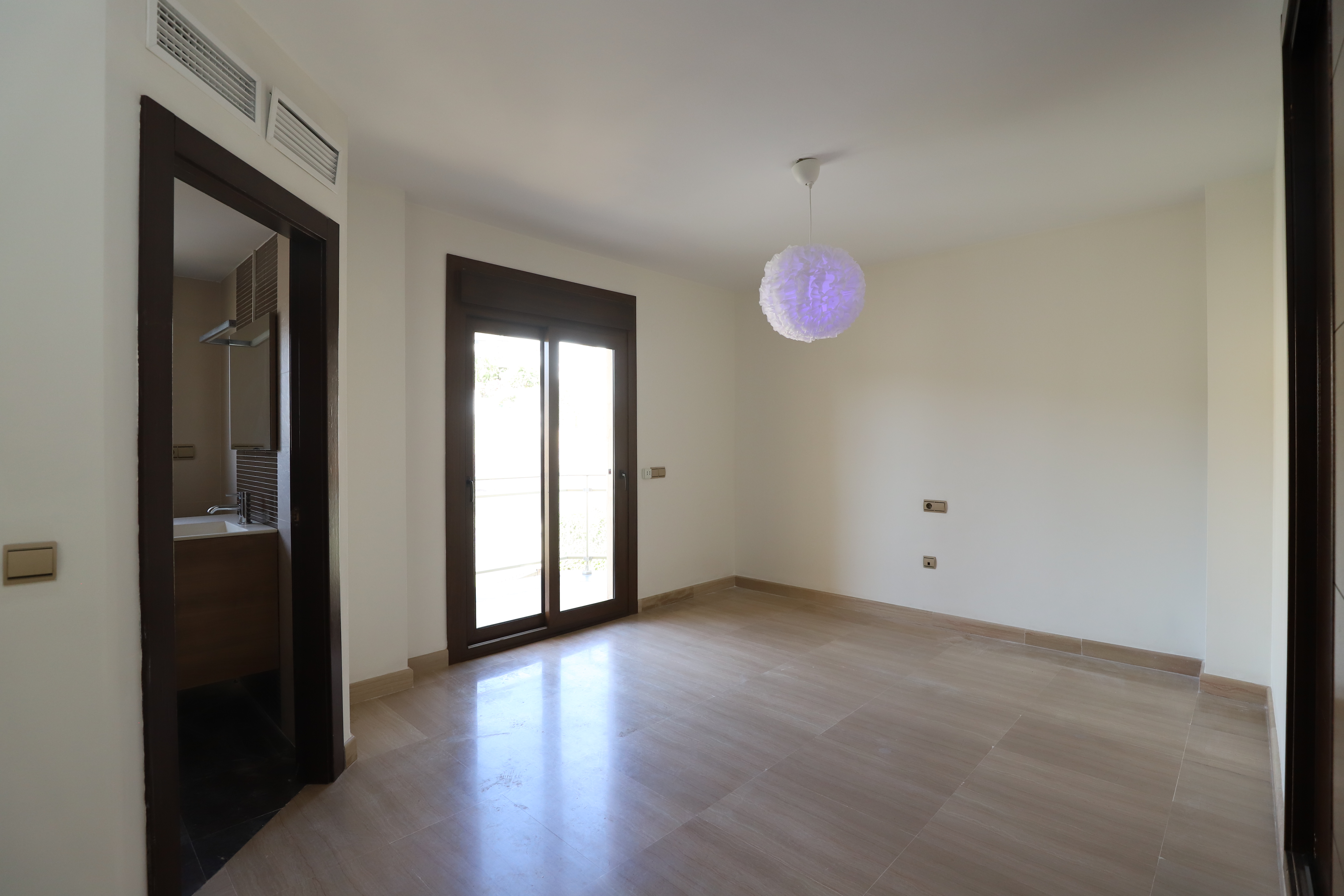 En primera linea de Golf se encuentra esta encantadora villa