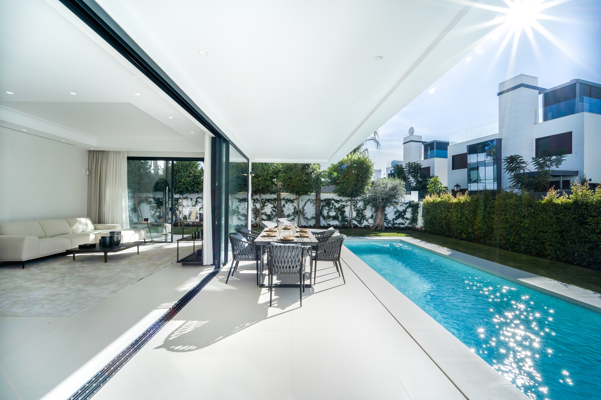 Beautiful new beachside villas in the centre of Marbella Golden Mile