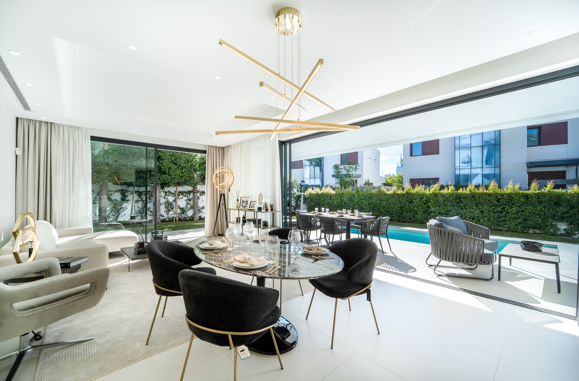 Beautiful new beachside villas in the centre of Marbella Golden Mile